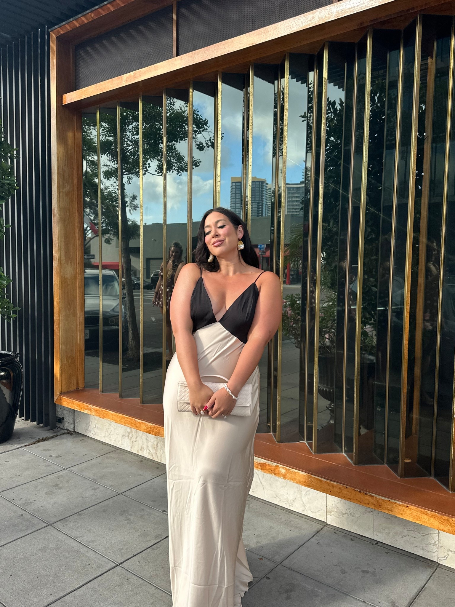 What I wore for a dinner in San Diego! Wearing a size 12 satin color block dress!
-
-
-
Date night outfit, summer date night, summer dress, silk dress, satin dress, midsize dress

#LTKFindsUnder100 #LTKMidsize #LTKStyleTip