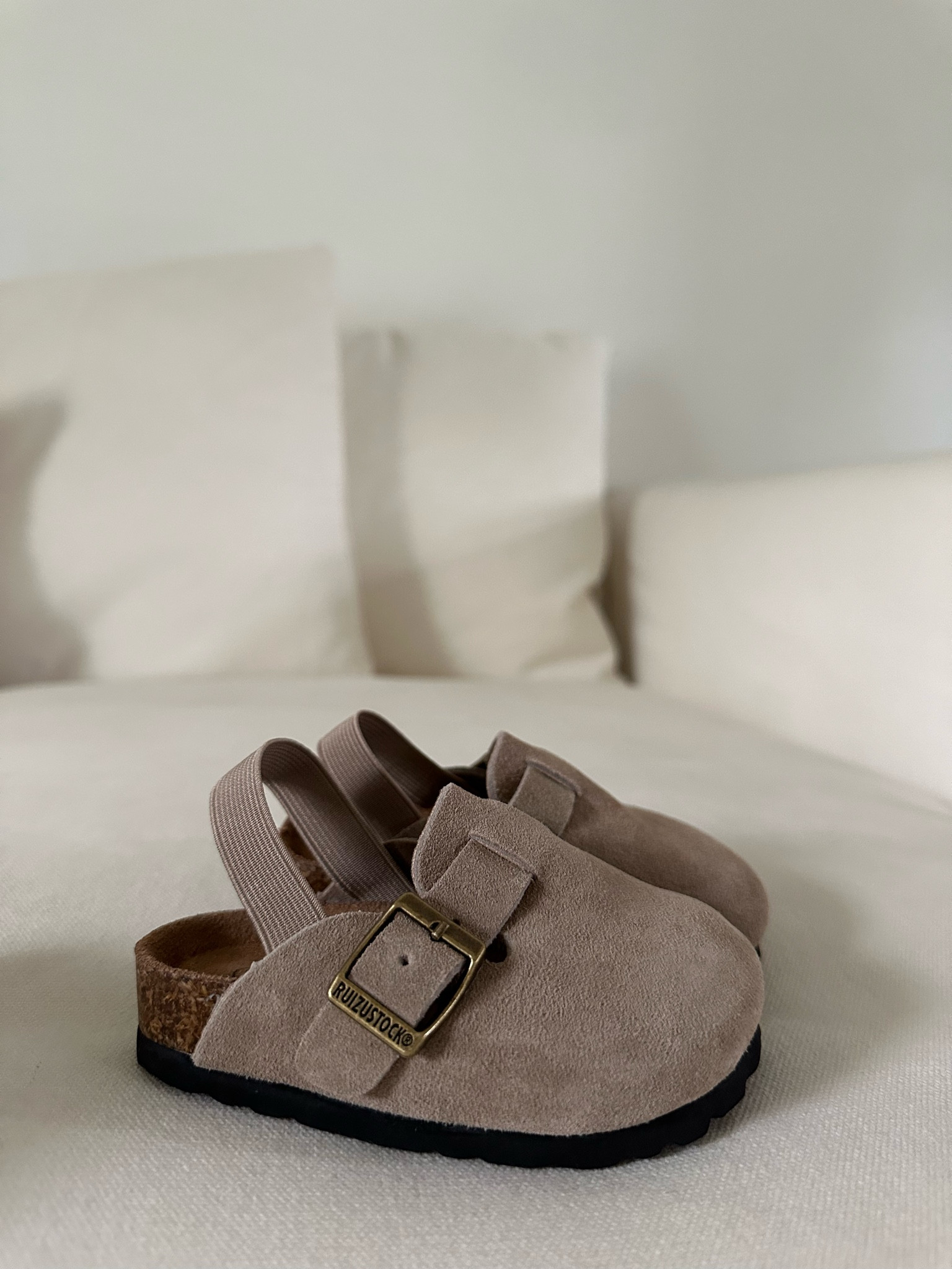 Baby Birkenstock Amazon dupe! 

Amazon dupe, baby Birkenstock, baby shoes, Amazon find 

#LTKKids #LTKBaby #LTKFindsUnder50