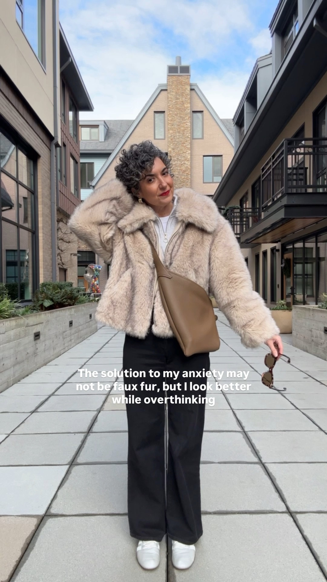 Wearing a medium in jacket. It runs TTS though. 

#LTKootd