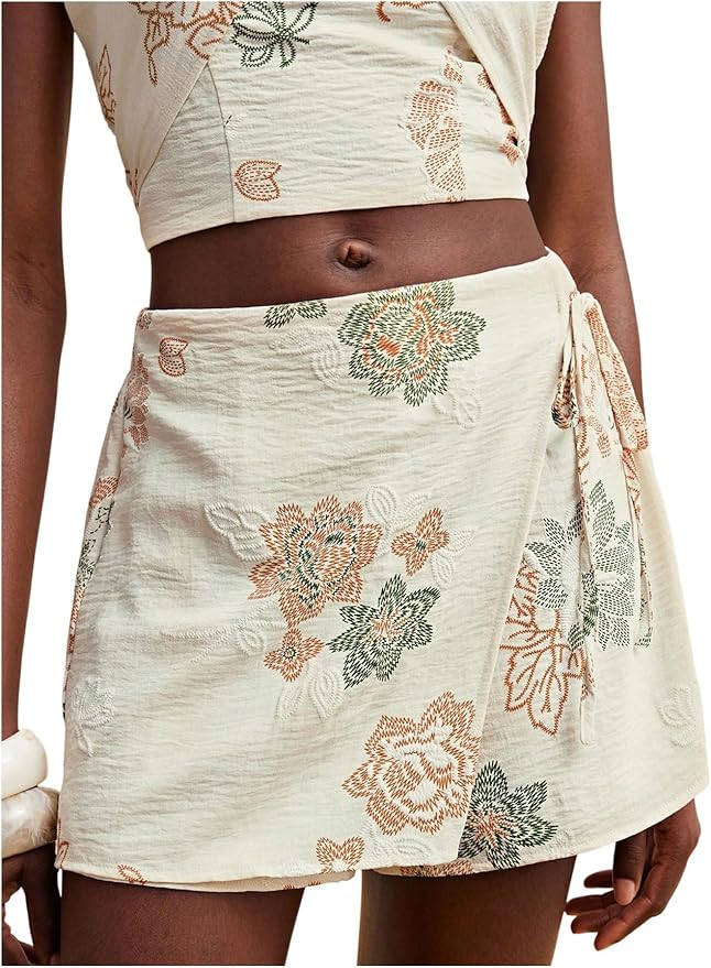 SweatyRocks Women's Boho Mini Skirts Floral Shorts Tie Side Wrap Elastic Waist Summer Skorts Beac... | Amazon (US)