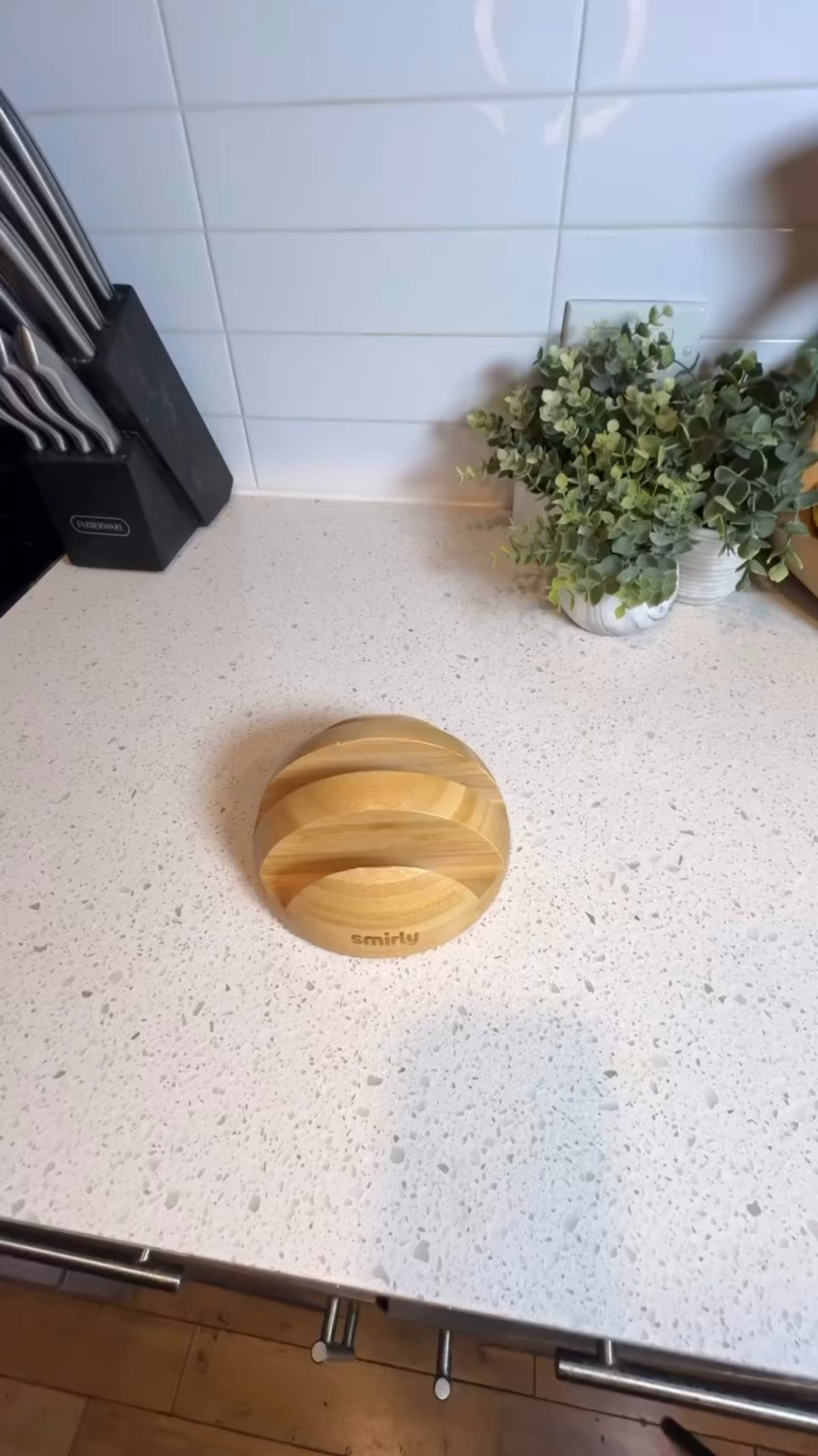 The BEST wooden cutting board I’ve purchased. Functional and doubles as decor 🥰

#LTKfoodie #LTKselfcare #LTKHome