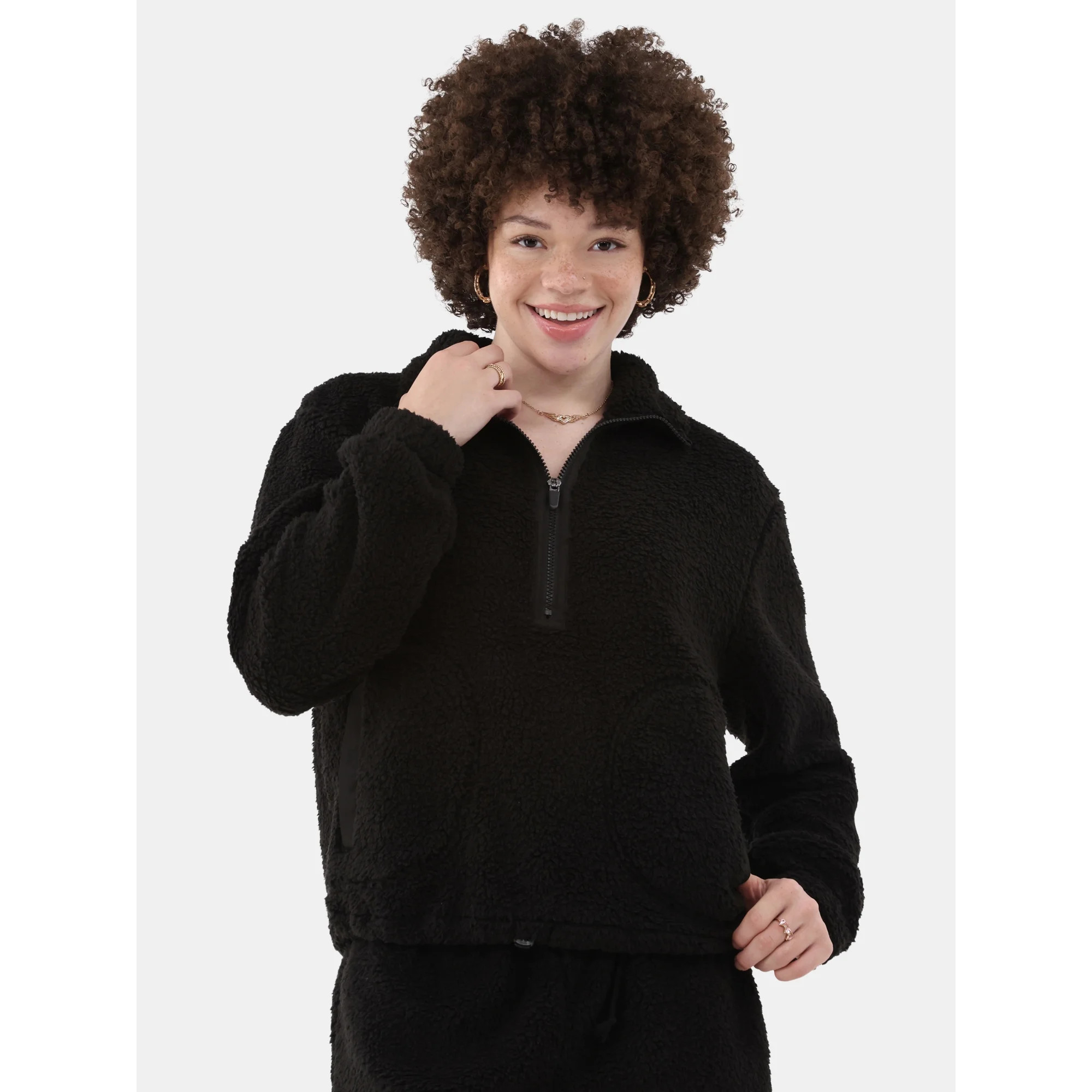 No Boundaries Half Zip Plush Pullover with Pockets, Women's and Women's Plus | Walmart (US)