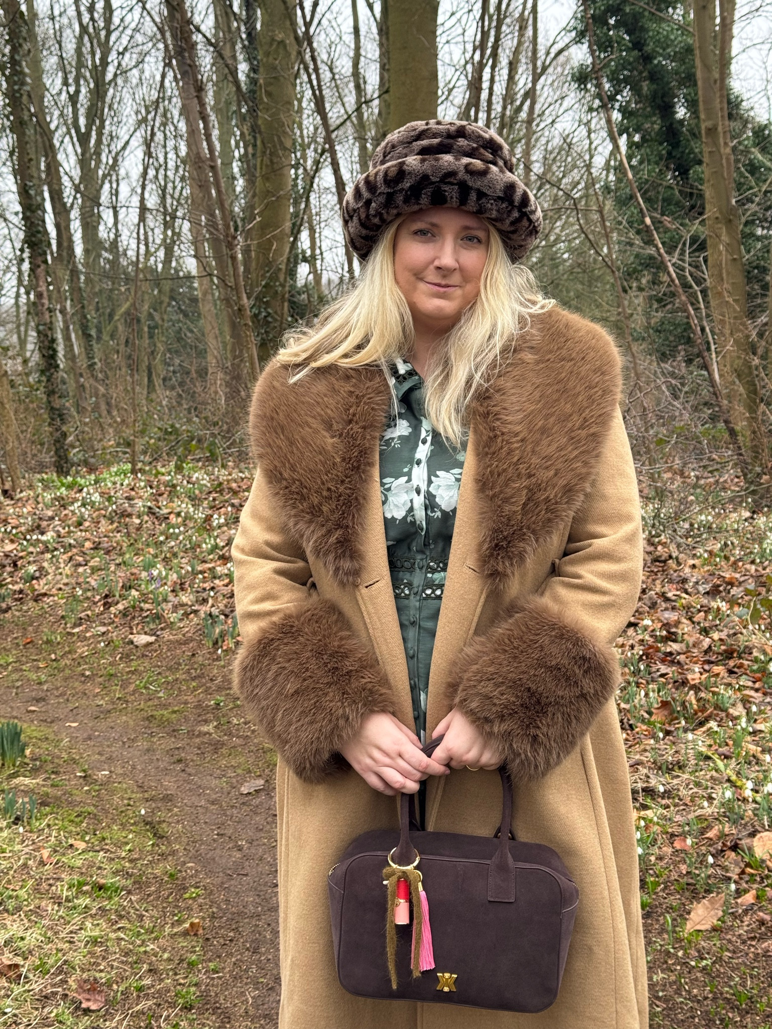 A little walk amongst the snowdrops…


#LTKcurves #LTKuk #LTKplussize