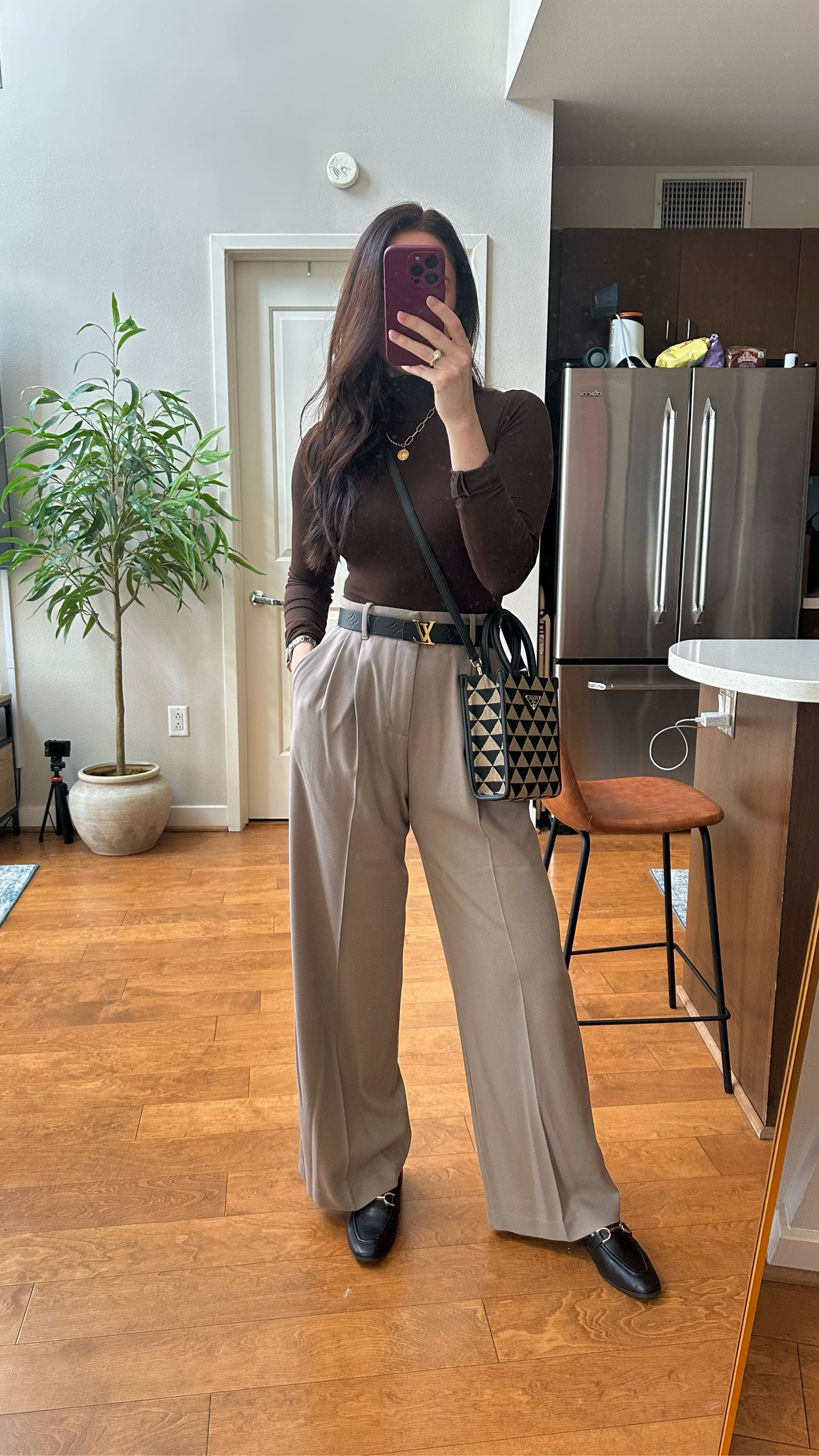 Turtleneck bodysuit XS
Women’s trousers 27R
Designer belt
Prada crossbody
Black loafers 7.5
Gold bubble necklacee

#LTKShoeCrush #LTKFindsUnder50 #LTKWorkwear