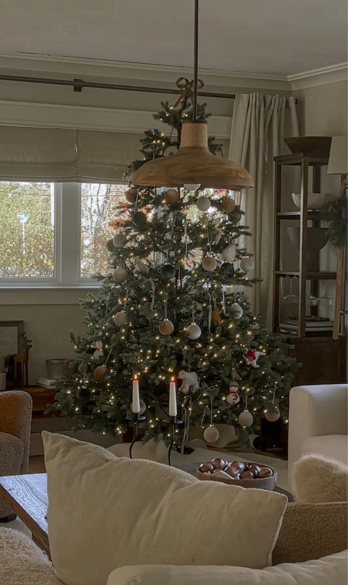 Christmas decor in my home! Christmas tree, Christmas decor, holiday decor.

#LTKHoliday #LTKSeasonal #LTKHome