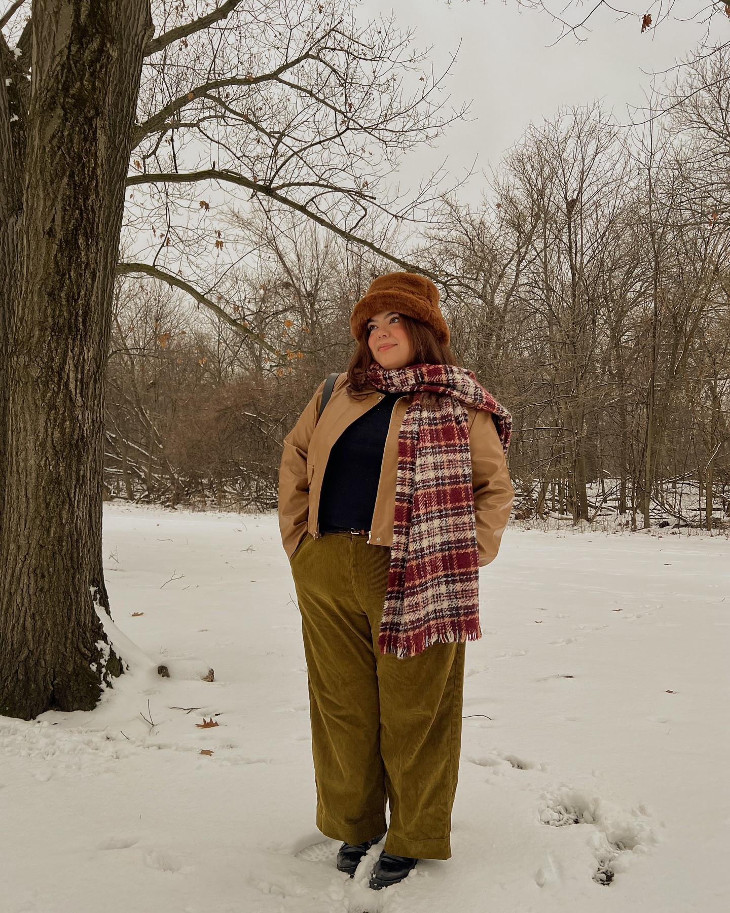 baby, it’s (hella) cold outside ☃️🌨️🤍🧸
༺☆༻

-
-
#snowoutfit #aestheticoutfits #winterootd #winterstyle #winteroutfit #whatiamwearing #explorefashion #corduroy

#LTKSeasonal #LTKStyleTip #LTKPlusSize