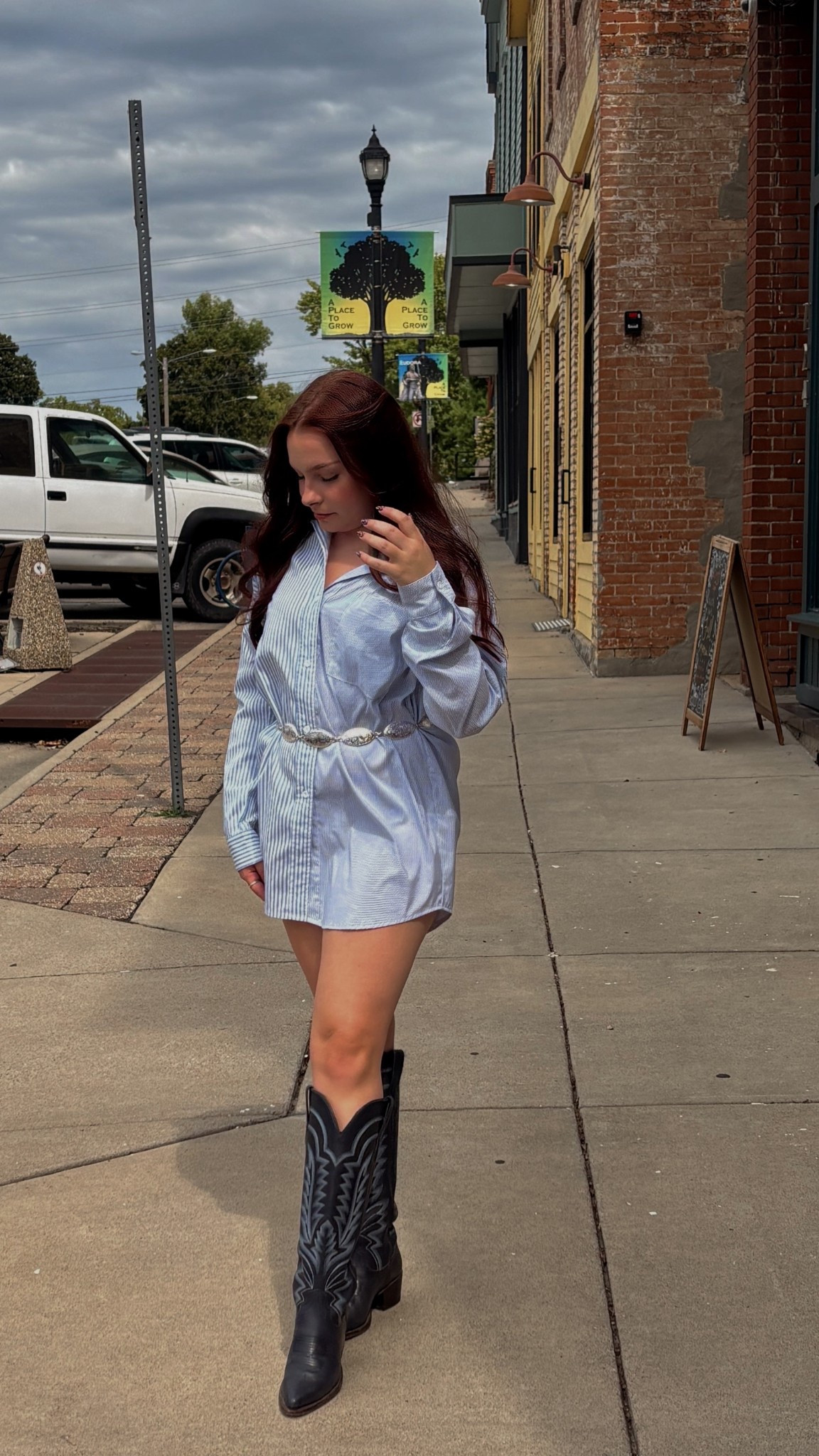 Blue button up shirt dress in size small and size 7 Tecovas. Paired with  conch belt🤍 

#LTKFallSale #LTKFindsUnder100 #LTKPetite