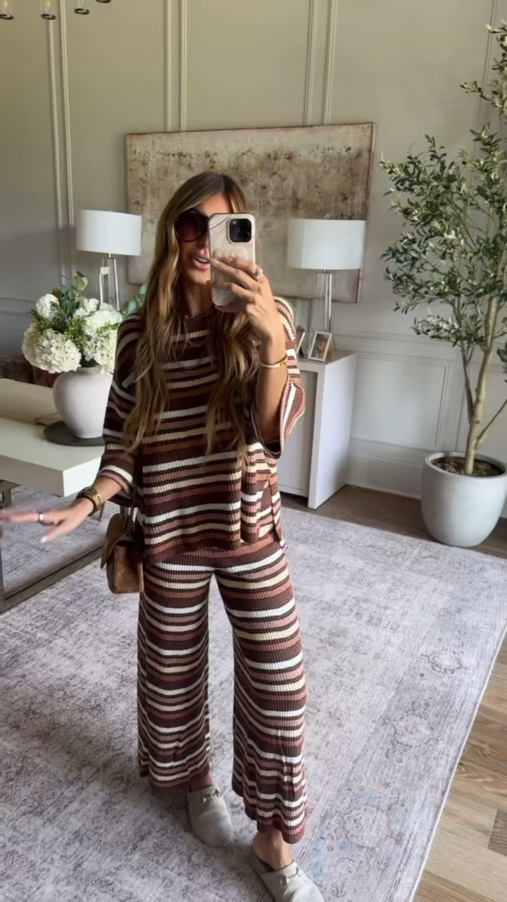sets for fall >>> 

wearing a small!

@freepeople #freepeoplepartner 

 