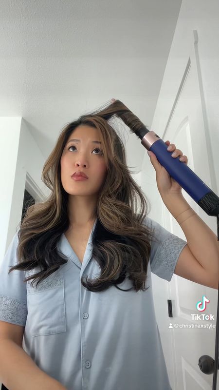Loose curls with the Dyson Airwrap ✨💛🕊️
Hair tip/hair goals/Asian hair

#LTKsalealert #LTKstyletip #LTKbeauty