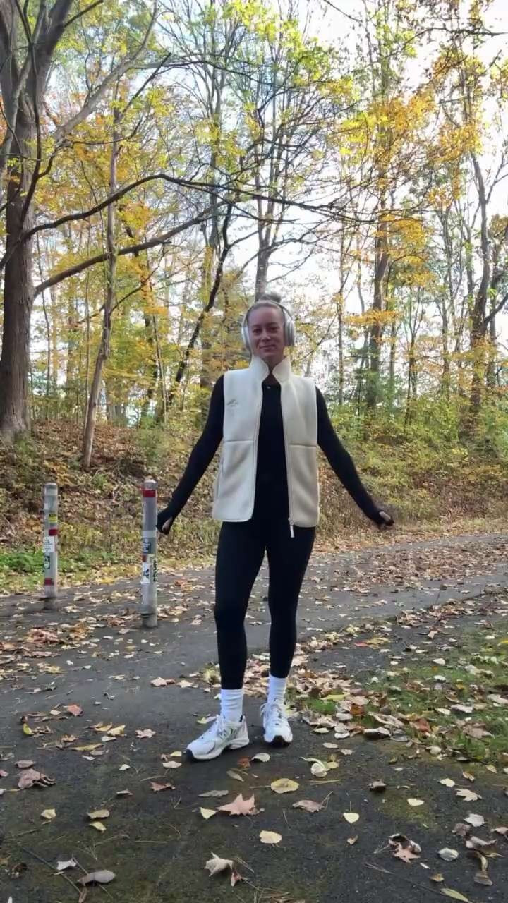 Walk outfit of the day! 🤍 

 

#LTKSeasonal #LTKActive #LTKStyleTip