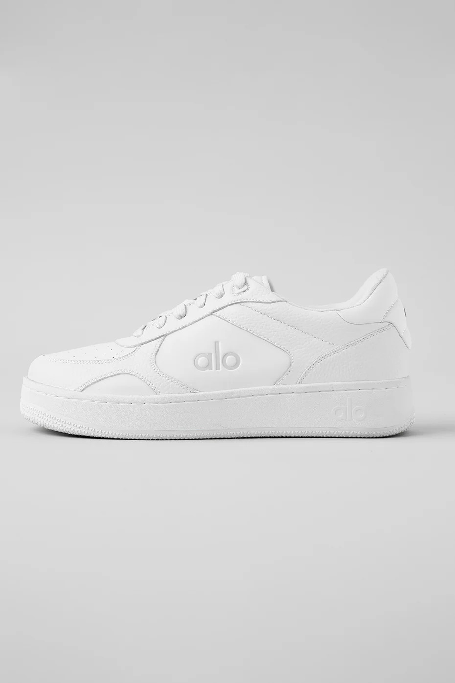 ALO Recovery Mode Sneaker in Natural White, Size: 9M/10.5W | Alo Yoga