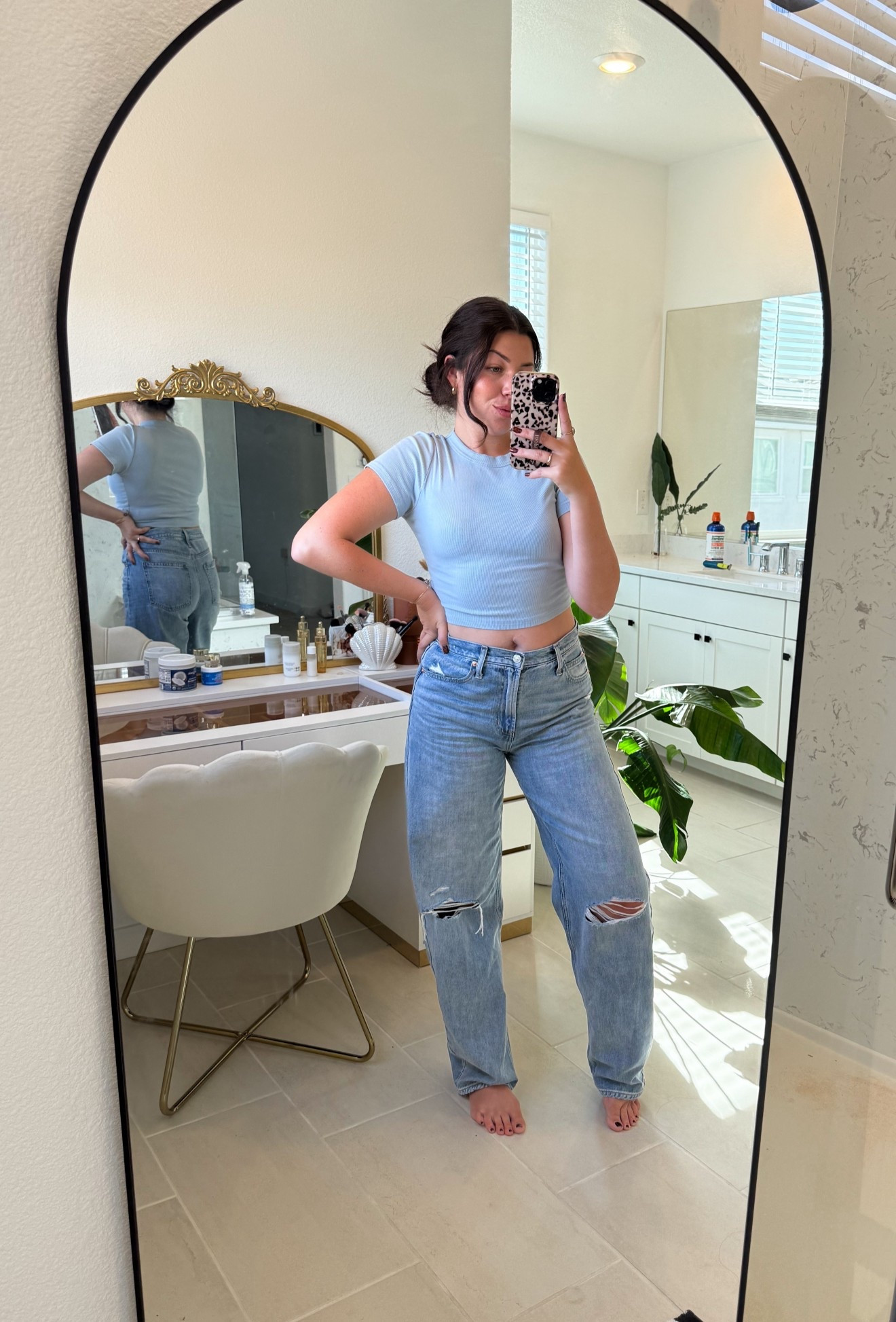 comfy mama OOTD✨ These barrel jeans are perfect for fall🫶🏼 

#LTKStyleTip #LTKSeasonal #LTKBeauty