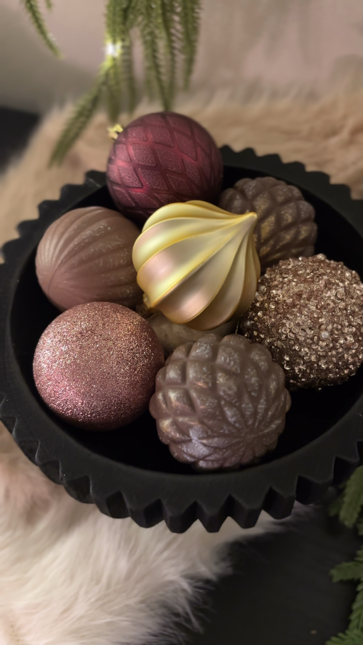 No one is going to believe these Christmas tree ornaments are under $10 😱🎄
And the best part? They’re shatterproof aka a total win for a busy mama like me 🙌🏼
All the festive glow, without the stress & totally on budget ✨

Comment “Yesplease” to get the links sent straight to your inbox 🫶🏻















.
.
.
.
#christmasornaments #holidaydecor #christmasdecor #christmasinspo #cozychristmas #christmastree 

#LTKHoliday #LTKSeasonal #LTKHome