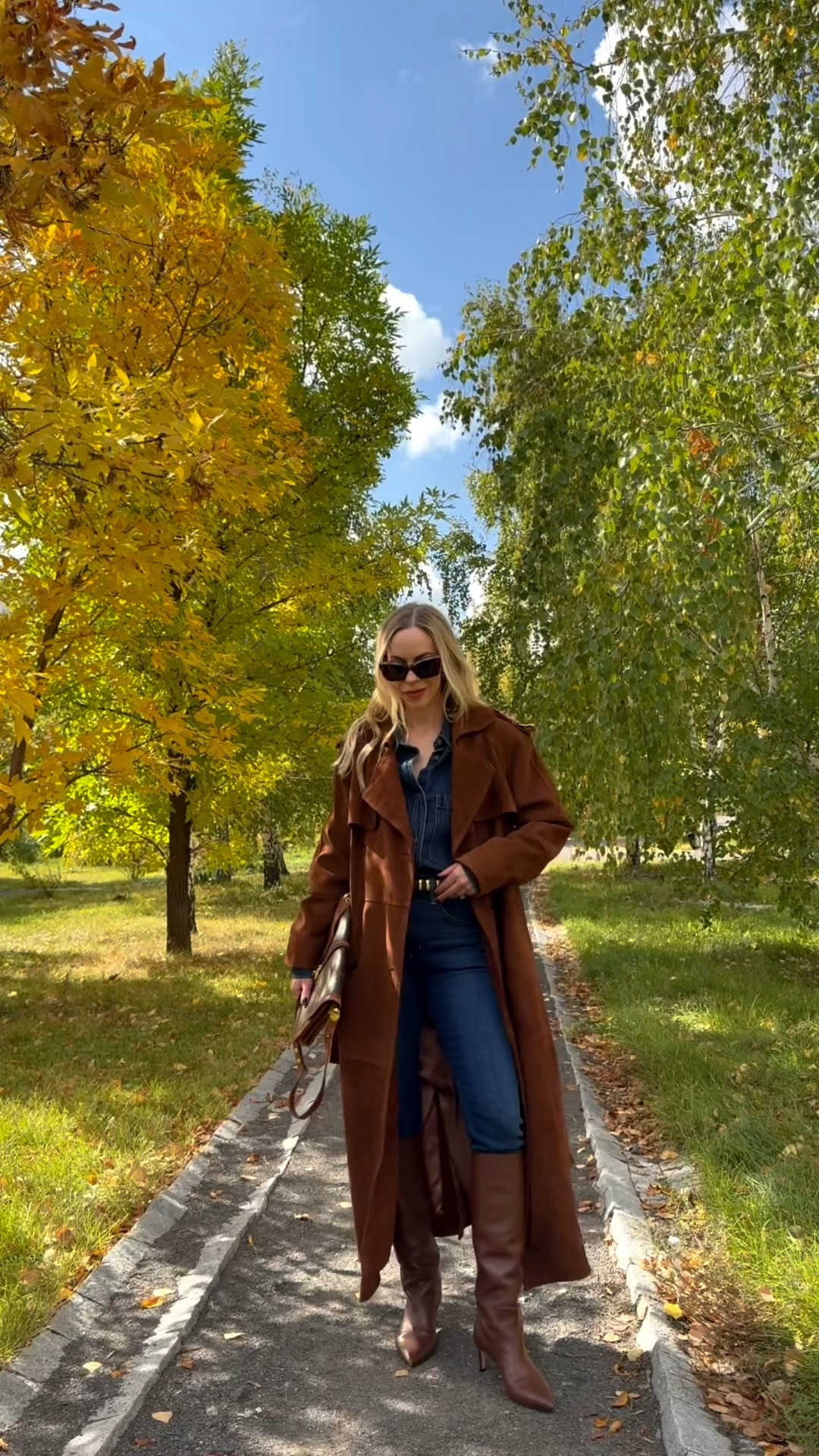 Suede trench coat fall outfit, all denim outfit, denim on denim, brown point toe stiletto boots