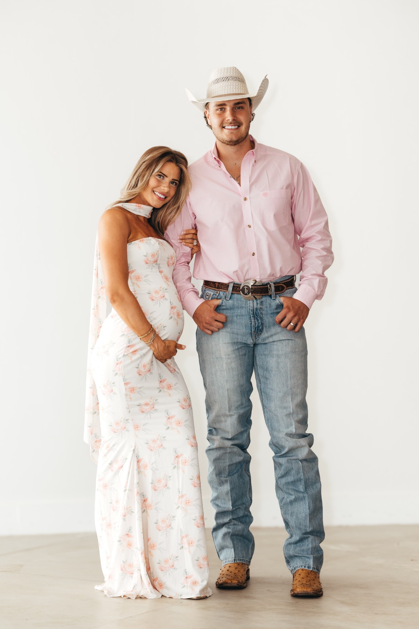 maternity photo outfits 🎀

#LTKBump #LTKMens #LTKStyleTip