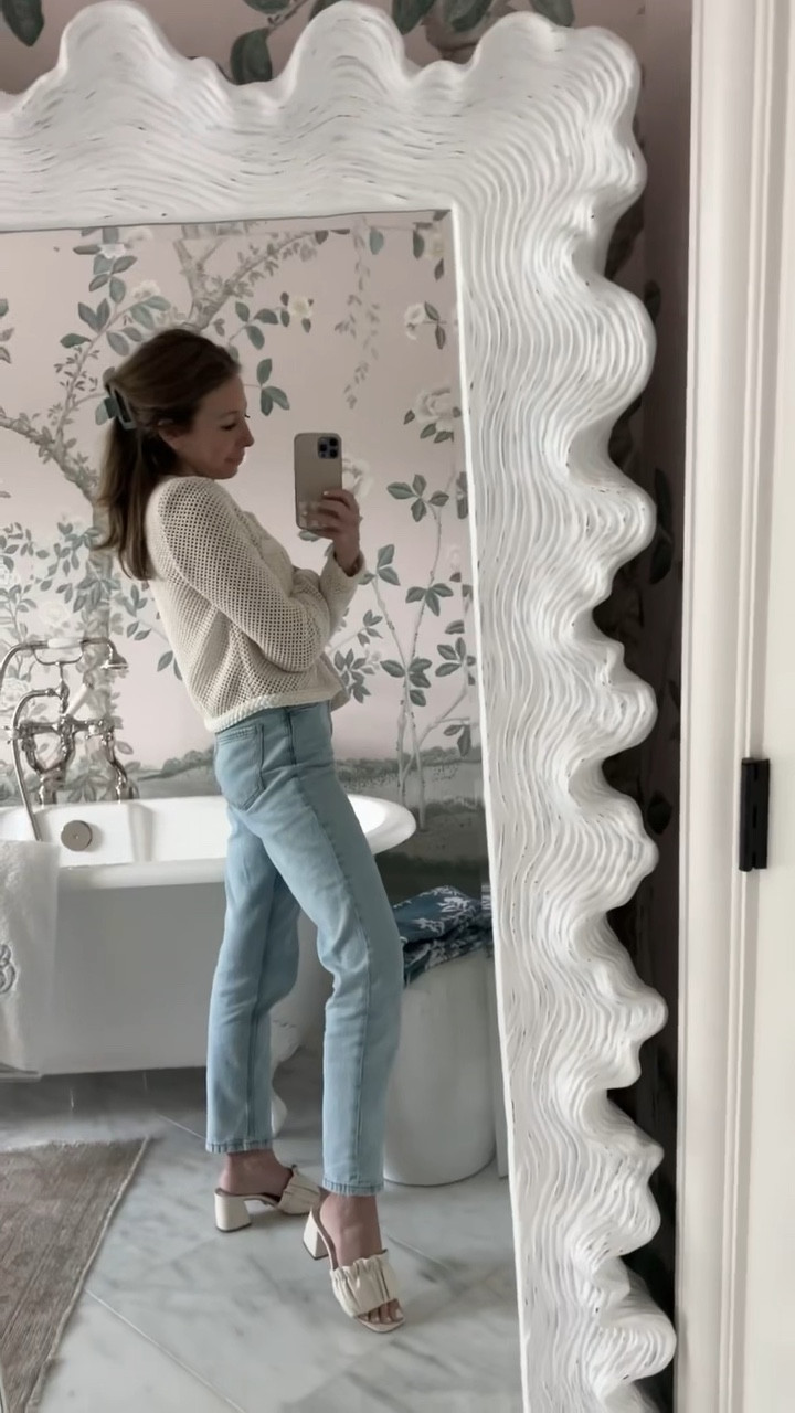 Headed to Elle’s school for a performance! Wearing the Abercrombie bodysuit with Mango lady jacket, Zara jeans (linked on the blog) and Amy mules from my latest Born on Fifth collection at Dillard’s!

#LTKunder100 #LTKFind #LTKshoecrush