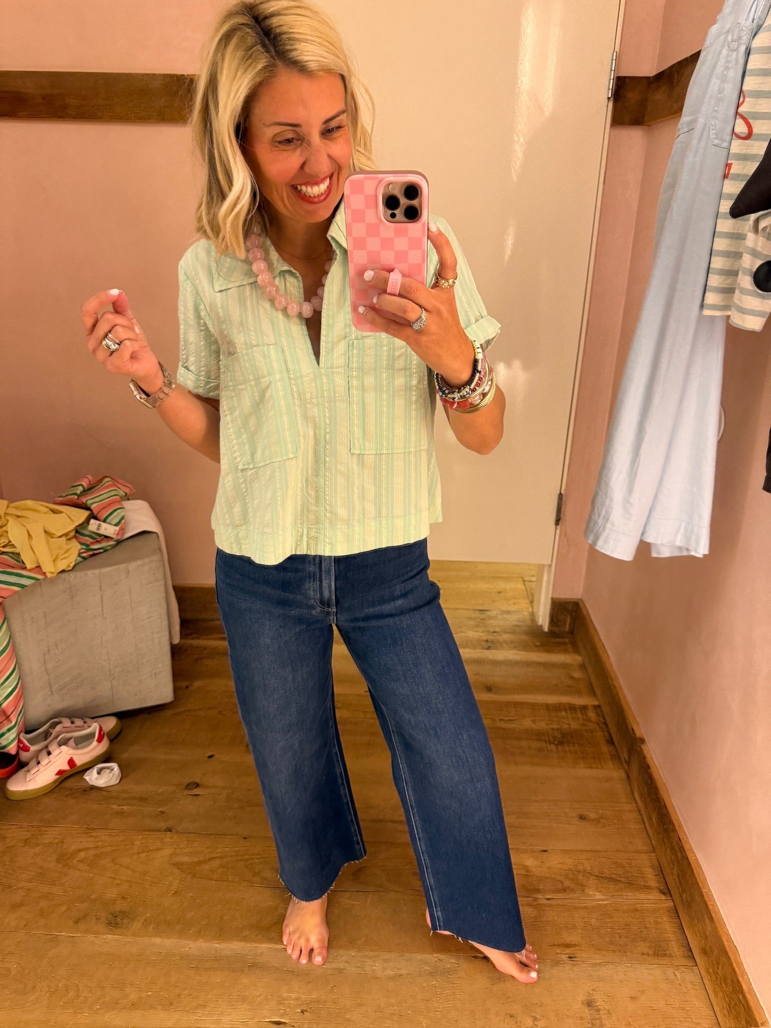 The cutest flowy top paired with my favorite Anessa Jeans by Paige. 
Top- xs 
Jeans - 26

*Use my code CATHERINE20 for 20% off Orders of $100+ at Anthropologie

 *Use my code Catherine20 on A+B
 *Use code my Mixandmatchmadness on Loopy

#LTKOver40 #LTKdayinmylife #LTKmomlife