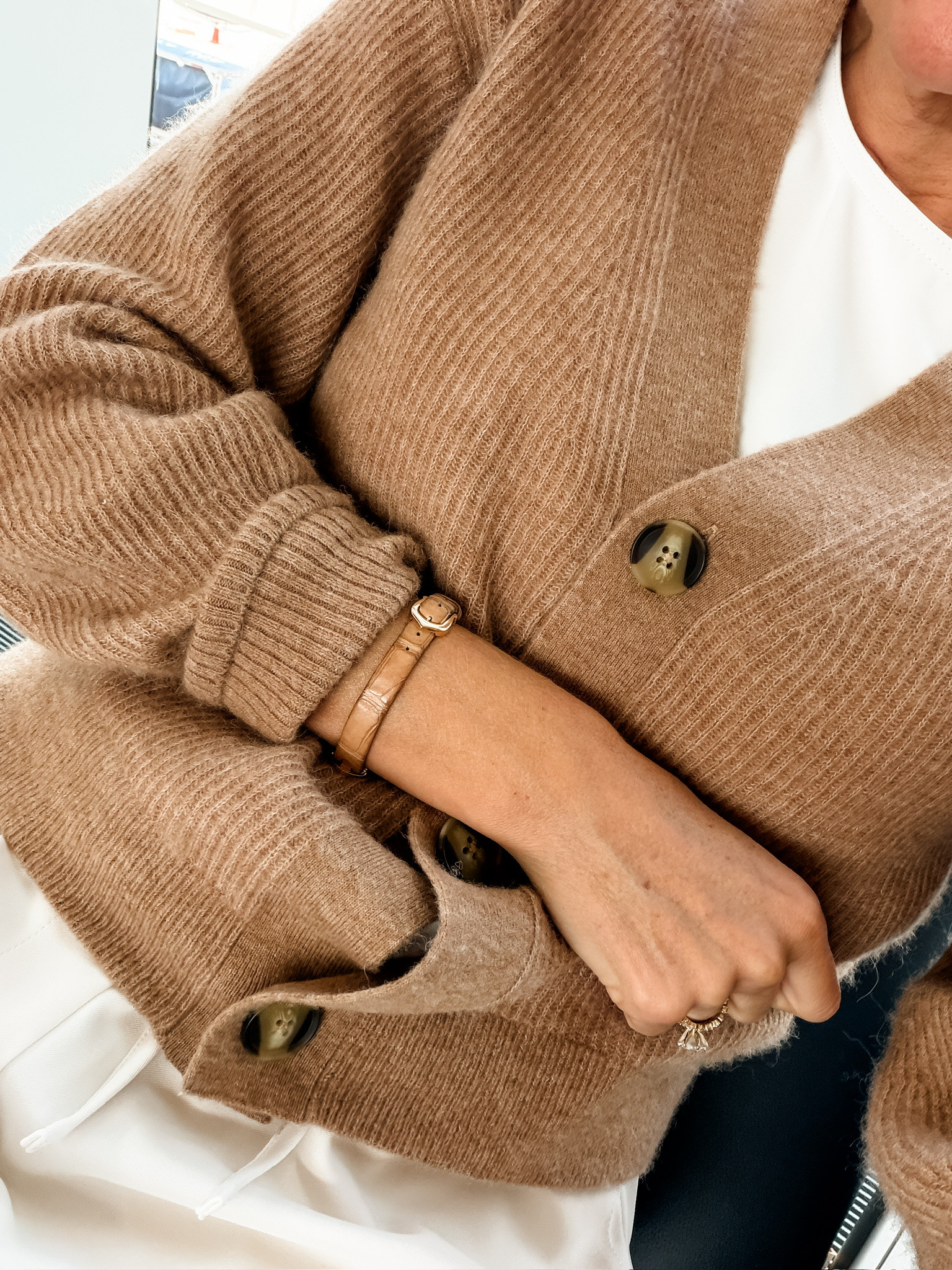 This cardigan is such a fall staple! The qualify for the price can’t be beat! 👏🏼 Wearing S!

Loverly Grey, Quince, closet staples, capsule wardrobe, fall cardigan , neutral cardigan 

 

#LTKSeasonal