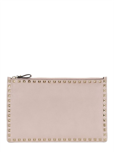 MEDIUM ROCKSTUD LEATHER POUCH | Luisaviaroma
