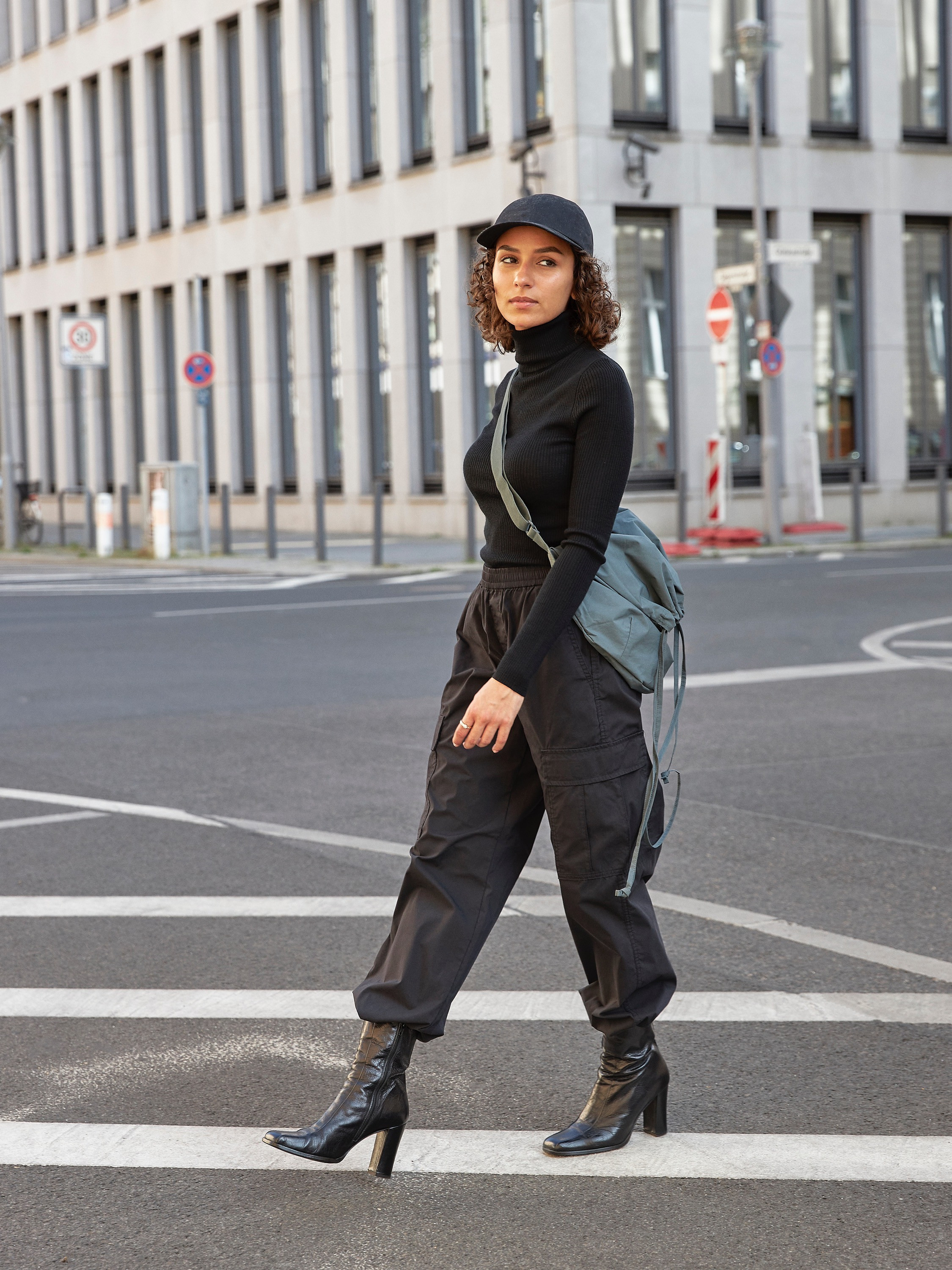 Uniqlo U Drawstring Bag | UNIQLO (UK)