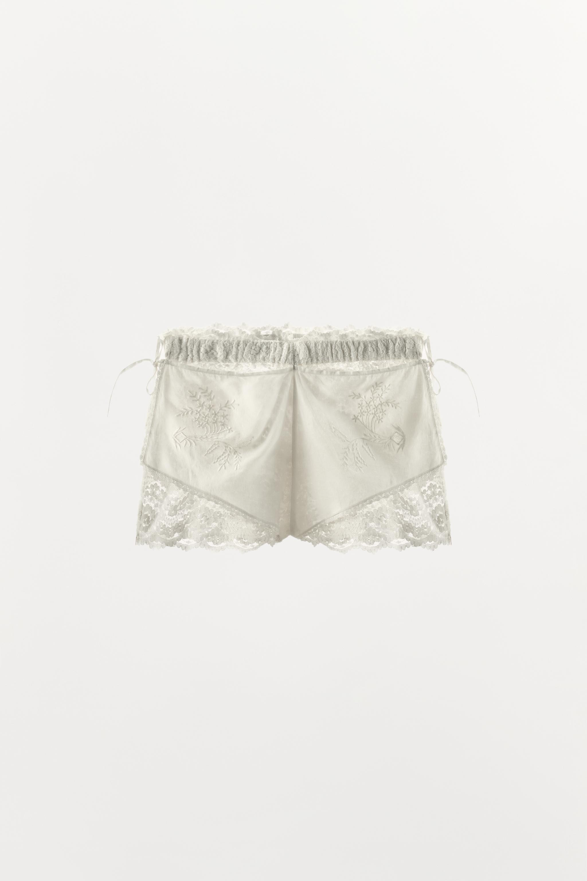 EMBROIDERED LACE SHORTS | Zara US