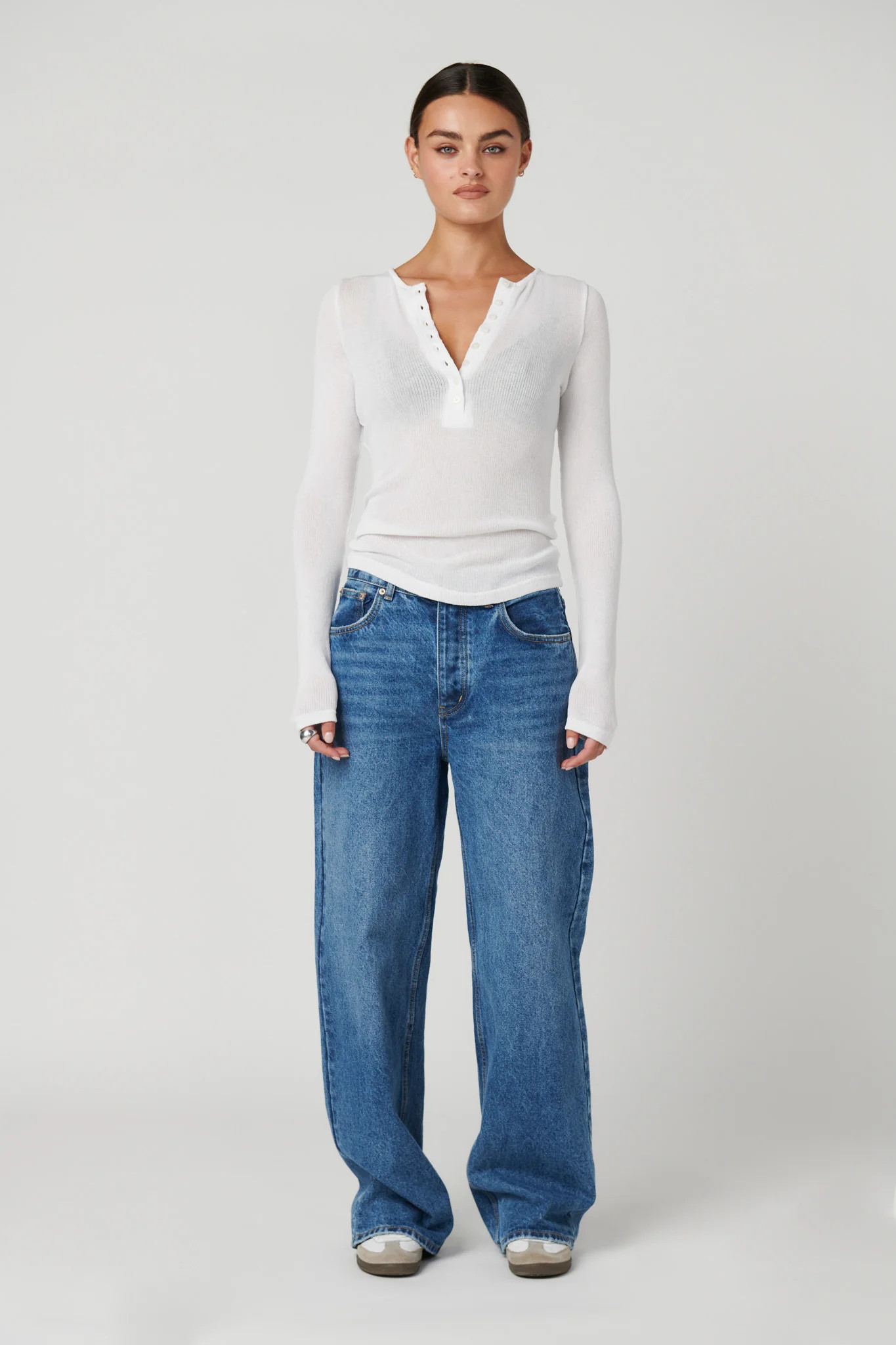 XAVIER BUTTON TOP - WHITE | Bayse Brand (US & Australia/ New Zealand)