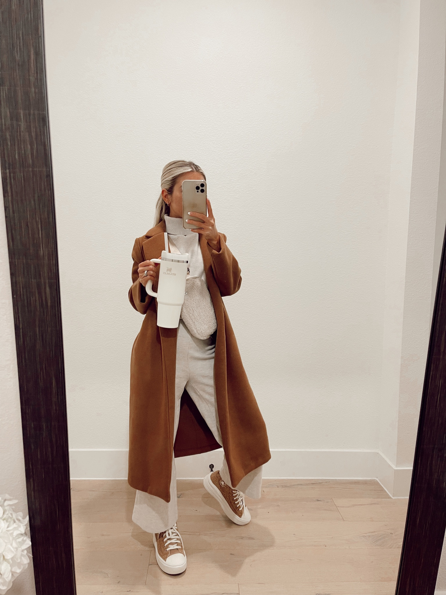 FINALLY found a restock on my converse!! pricing depends on sizing 🧸🍂🤎

sherpa converse, ootd, cozy fits, fall outfits, fall inspo, petite fashion, shoe crush, gifts for her, christmas gifts for her, belt bag, sherpa belt bag, fall fashion 

#LTKshoecrush #LTKSeasonal #LTKGiftGuide