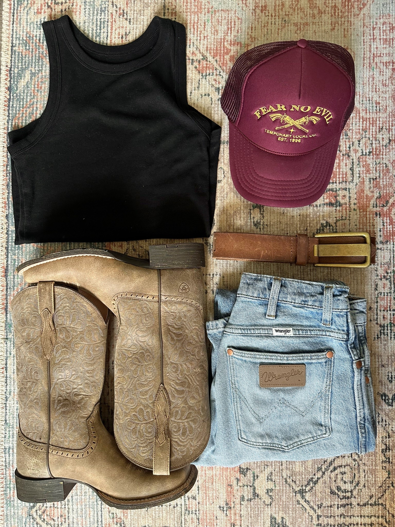 🐴🌾🍃

#LTKActive #LTKWorkwear #LTKShoeCrush