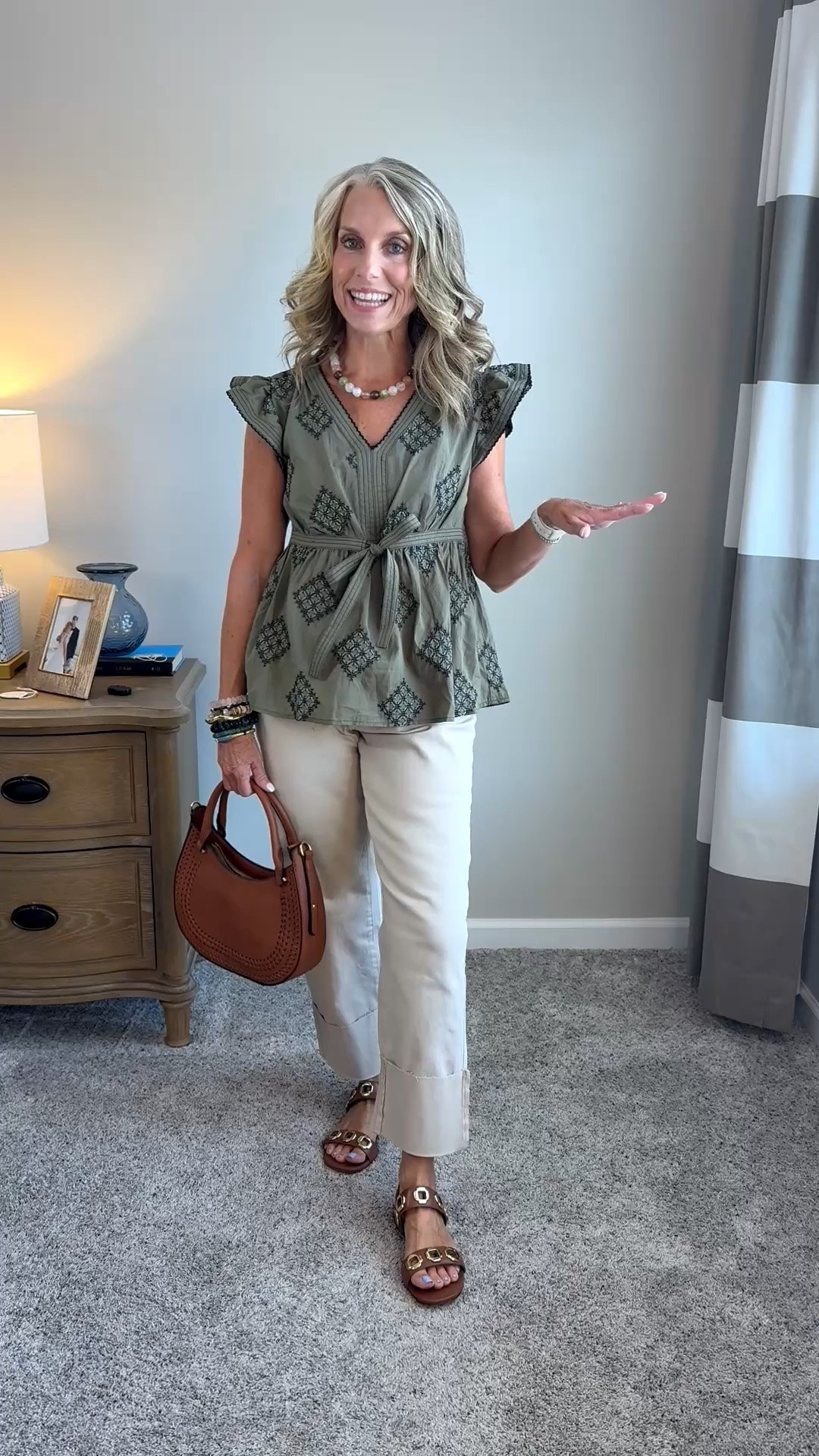 Want a cute top for hot fall days? This is it!!! Wearing XS and size 4 in the jeans..they’re so cute and comfy and a nice mid-rise. Yes please.

#LTKdayinmylife #LTKgrwm #LTKootd