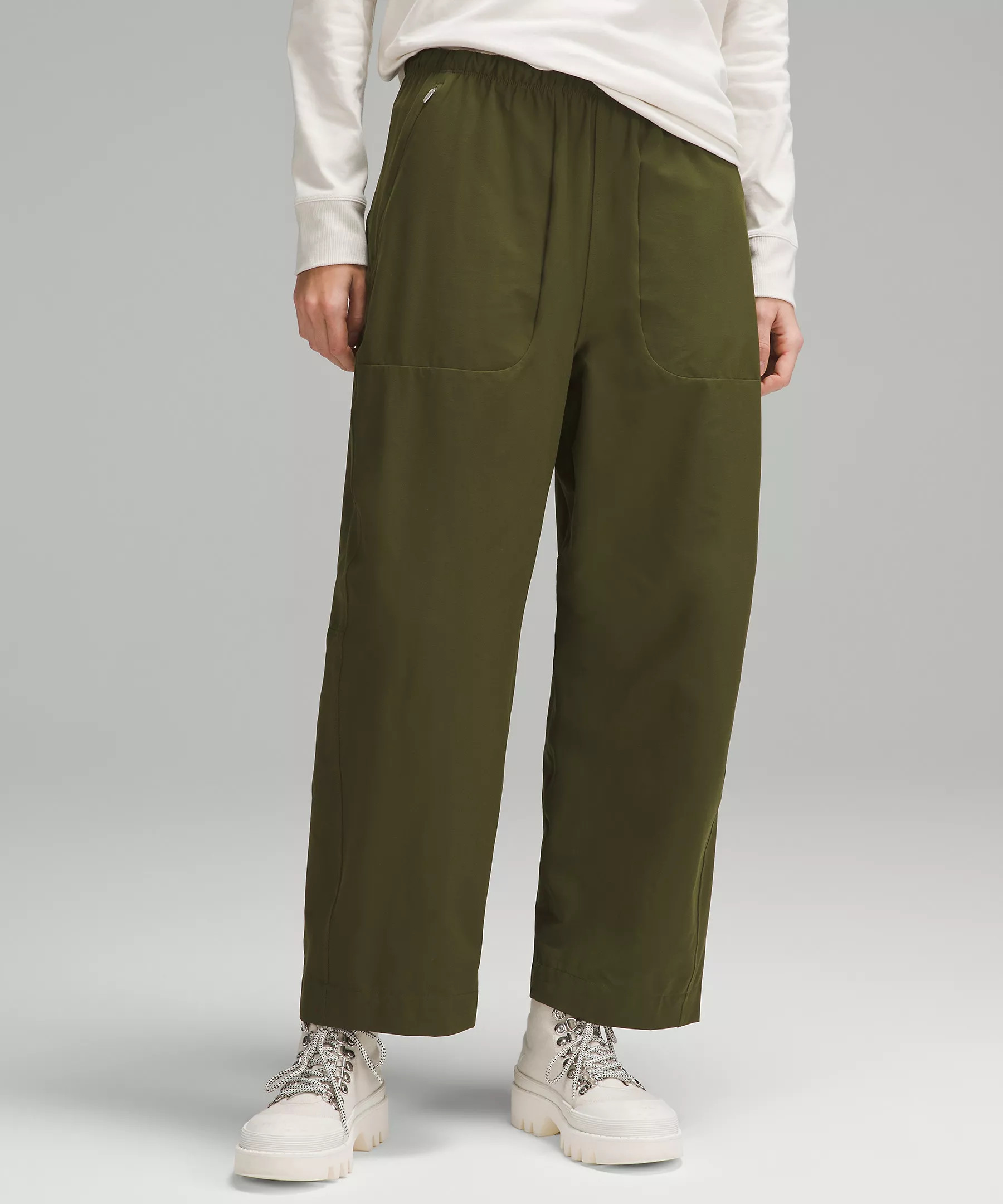 Lightweight Mid-Rise Barrel-Leg Cropped Pant | Women's Capris | lululemon | Lululemon (US)