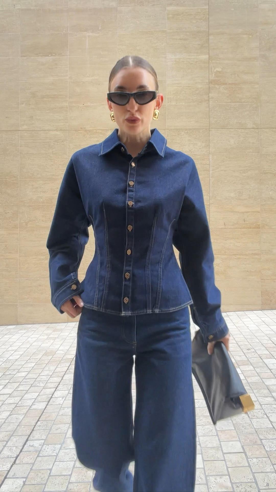 Wearing size XS in the top & 24 in the jeans 🥰 I’m 170cm! #agolde 

#LTKautumn #LTKaustralia #LTKjeans