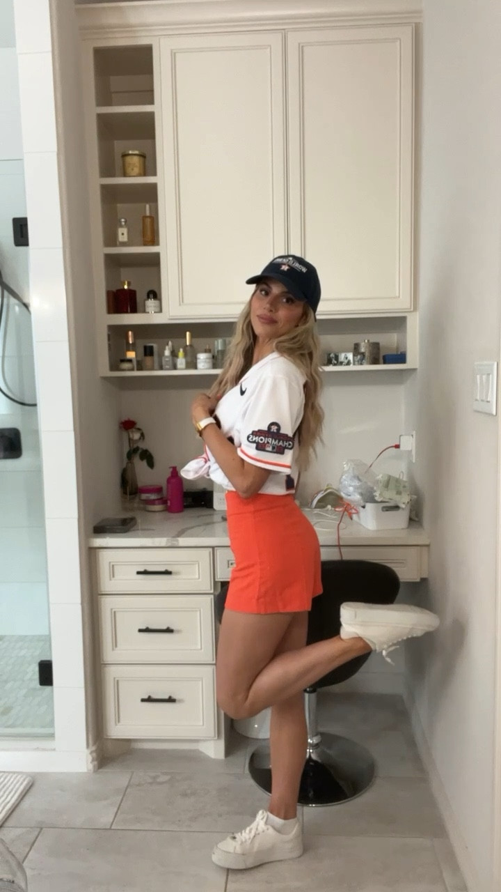 Game Day Ready! ⚾️⚾️ this may be one of my favorite sporty outfits of all time! #baseballgame #baseballattire #casualoutfit 

#LTKfit #LTKSeasonal #LTKunder100