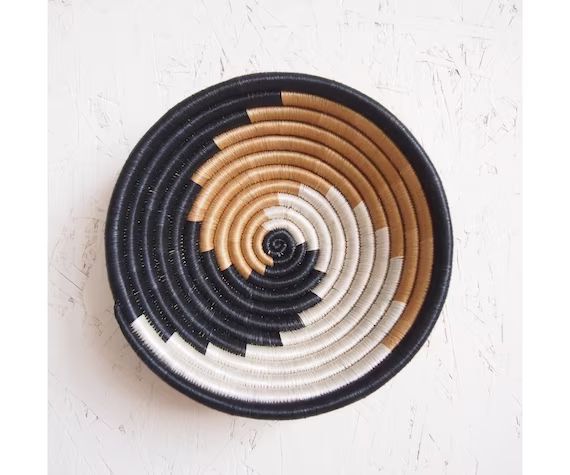 Small African Basket- Taba // Rwanda Basket // Woven Basket // Black, Tan, White | Etsy (US)