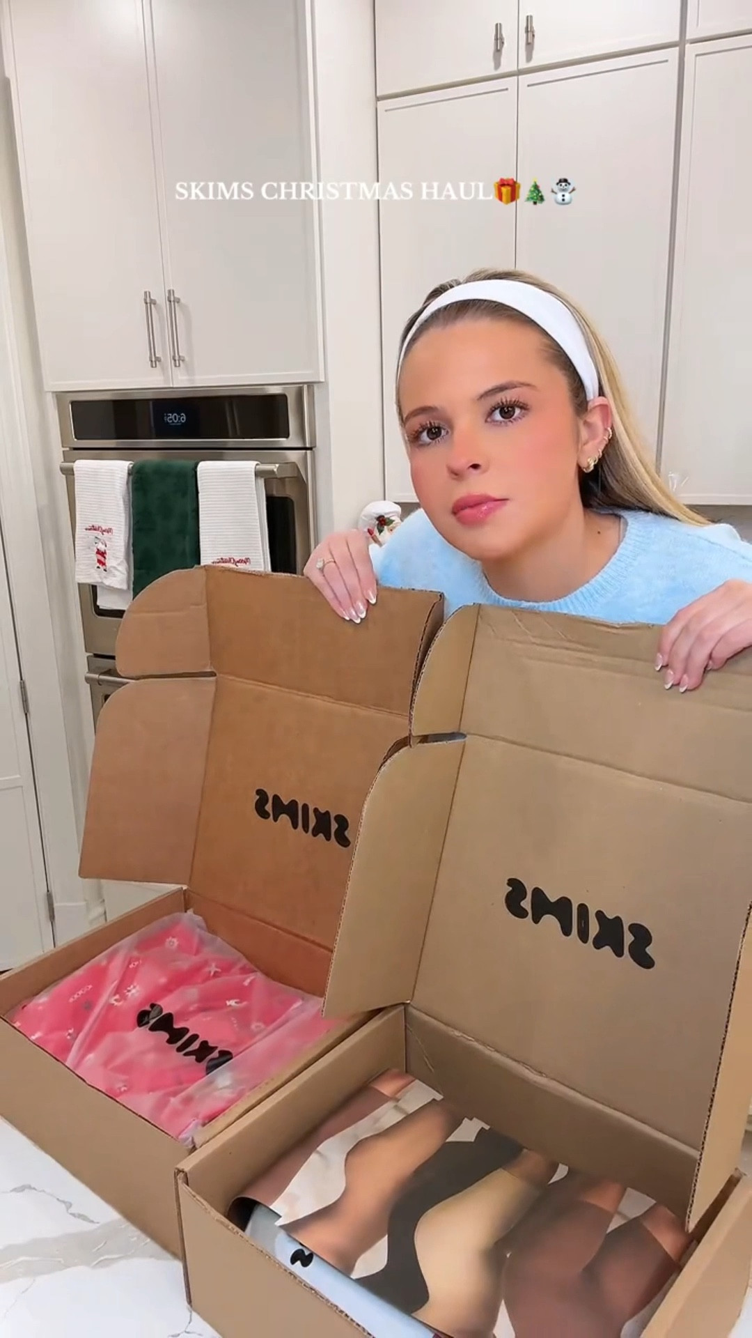 it’s a tradition for me😅✨☃️🎅🏼 the black ones OMG

#LTKSeasonal #LTKHoliday #LTKootd