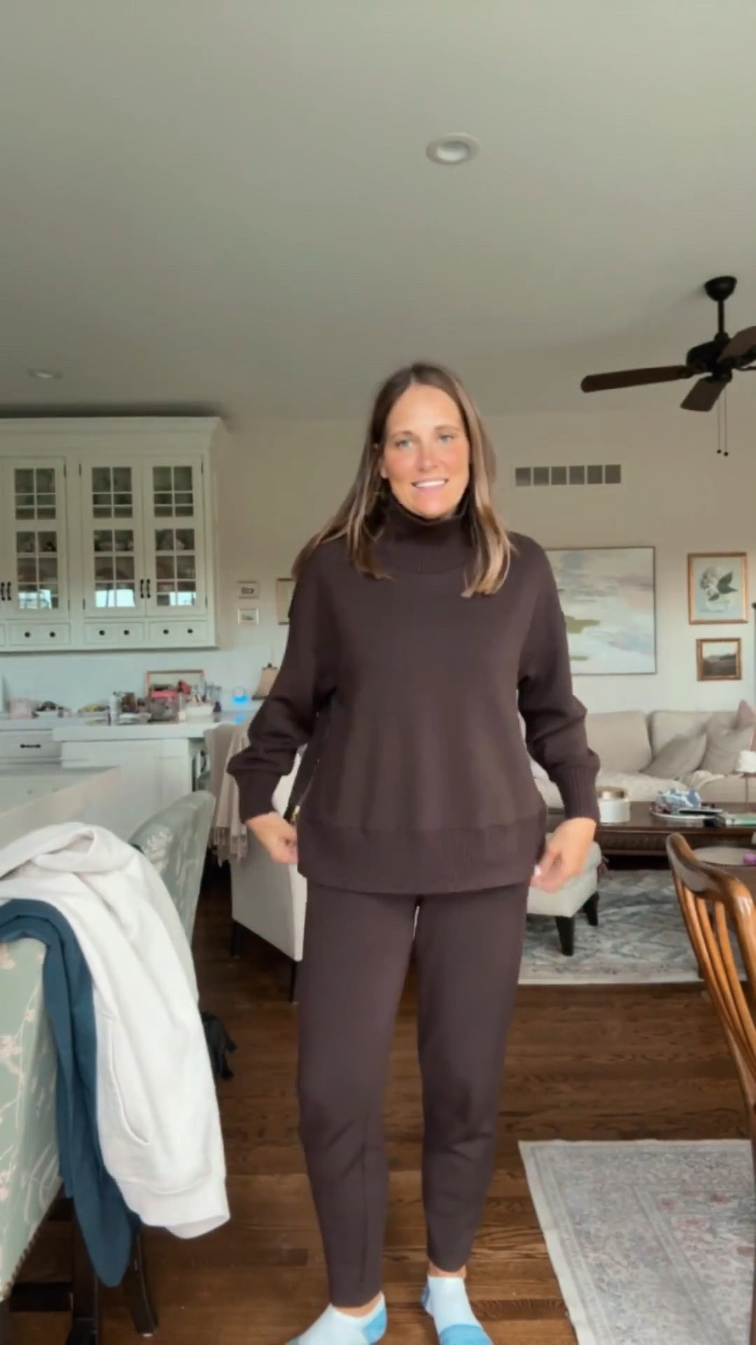 Had to show you guys this brown set I recently got from Varley! It’s such a pretty coffee bean color and the softest material! It’s perfect for running errands or lounging around the house! 

#LTKSeasonal #LTKMidsize #LTKOver40