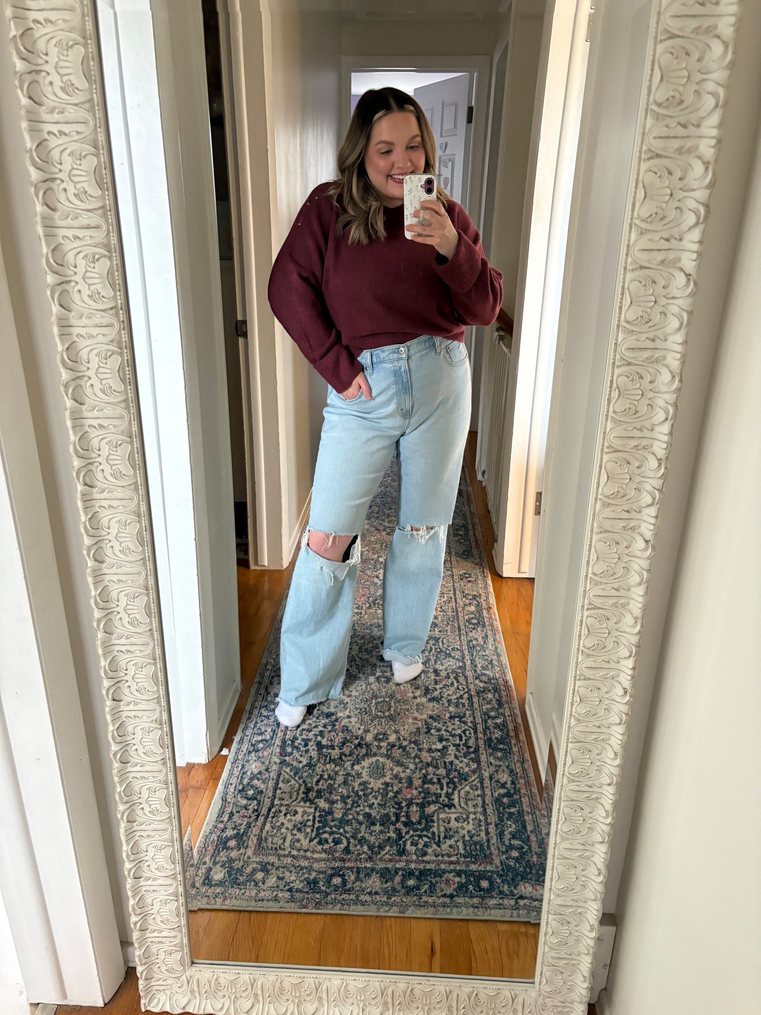 Midsize ootd in the Midwest 

Sweater - L 
Jeans - 32 Reg 

@abercrombie 



#LTKMidsize #LTKootd #LTKSaleAlert