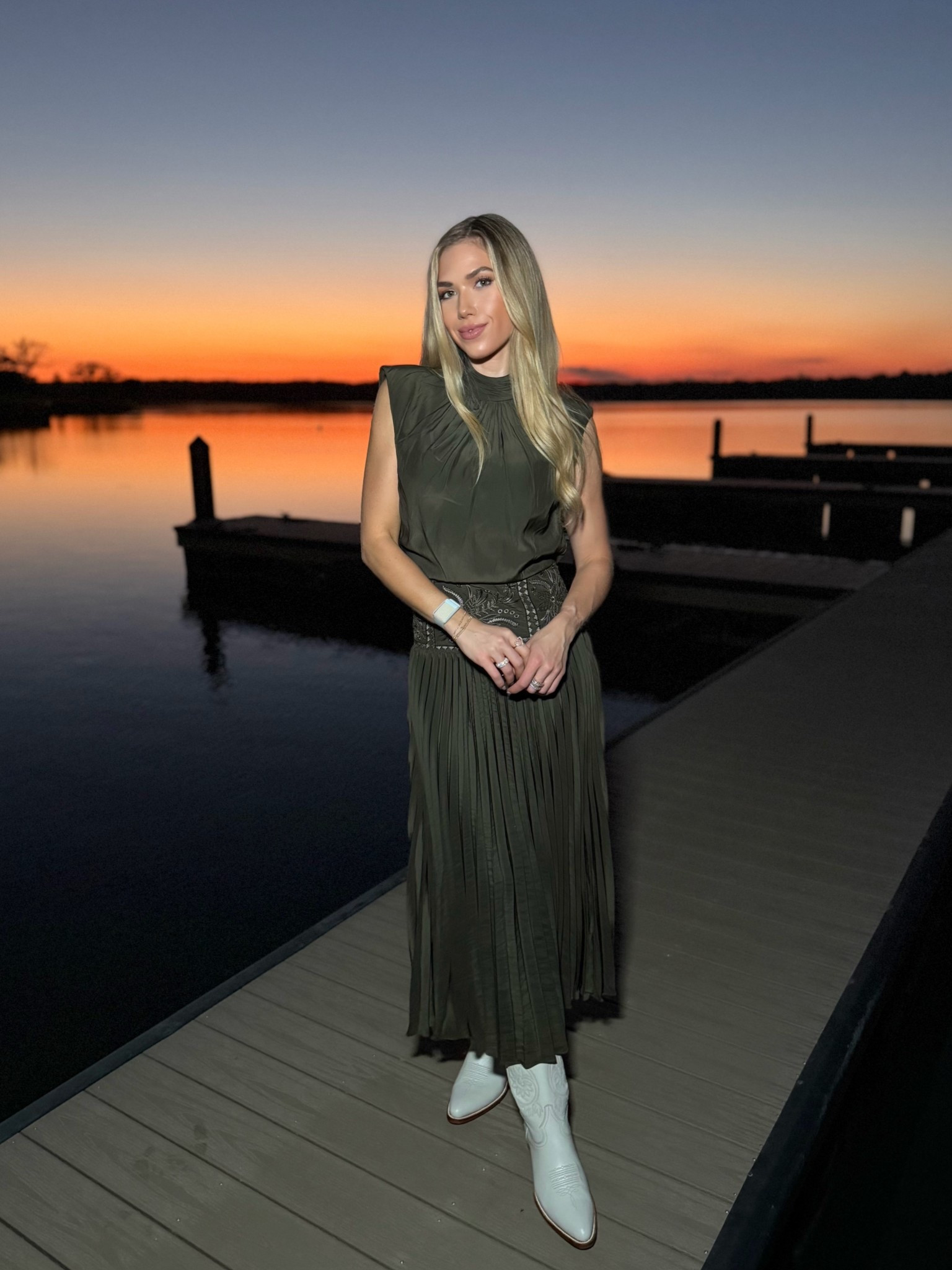 There’s beauty in the in-between — in sunsets, in stillness, and in the spaces where we finally catch our breath. ✨ 

#LTKSeasonal #LTKHoliday #LTKBeauty