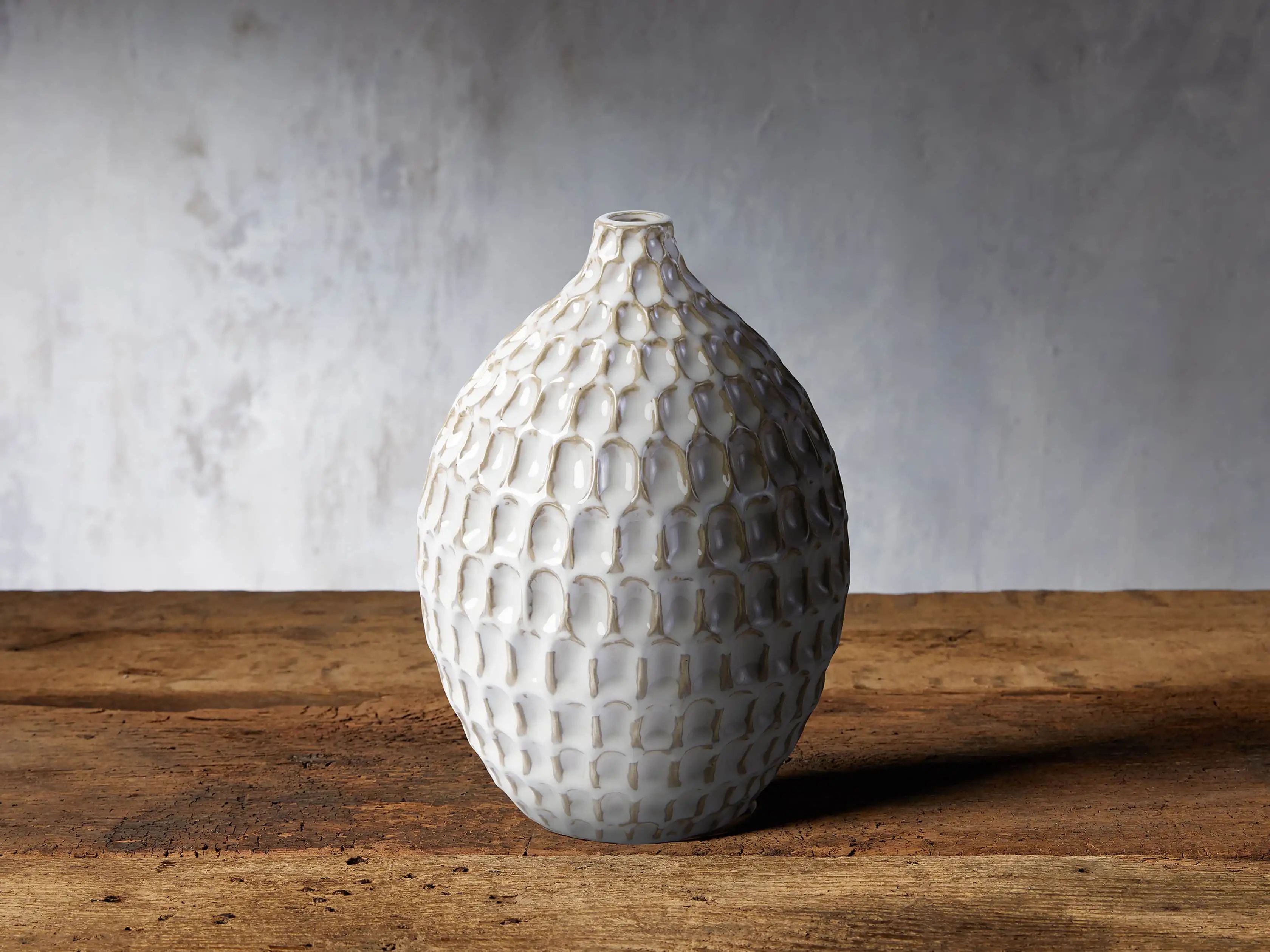 Eva Bud Vase in Cream | Arhaus