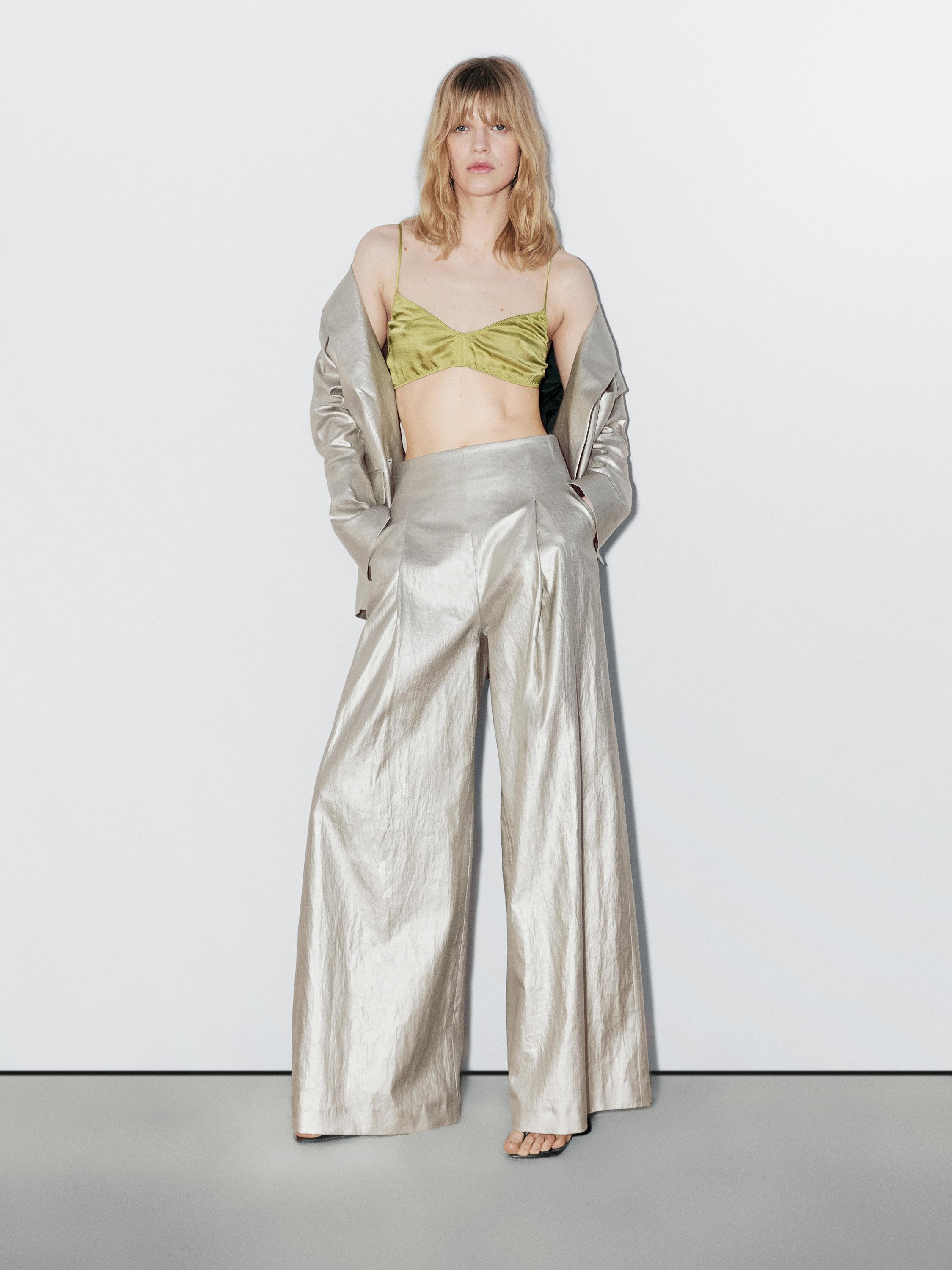 Geraffter Triangel-BH in Satinoptik - Studio | Massimo Dutti DE