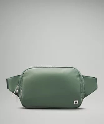 Everywhere Belt Bag Large 2L | lululemon (AU)