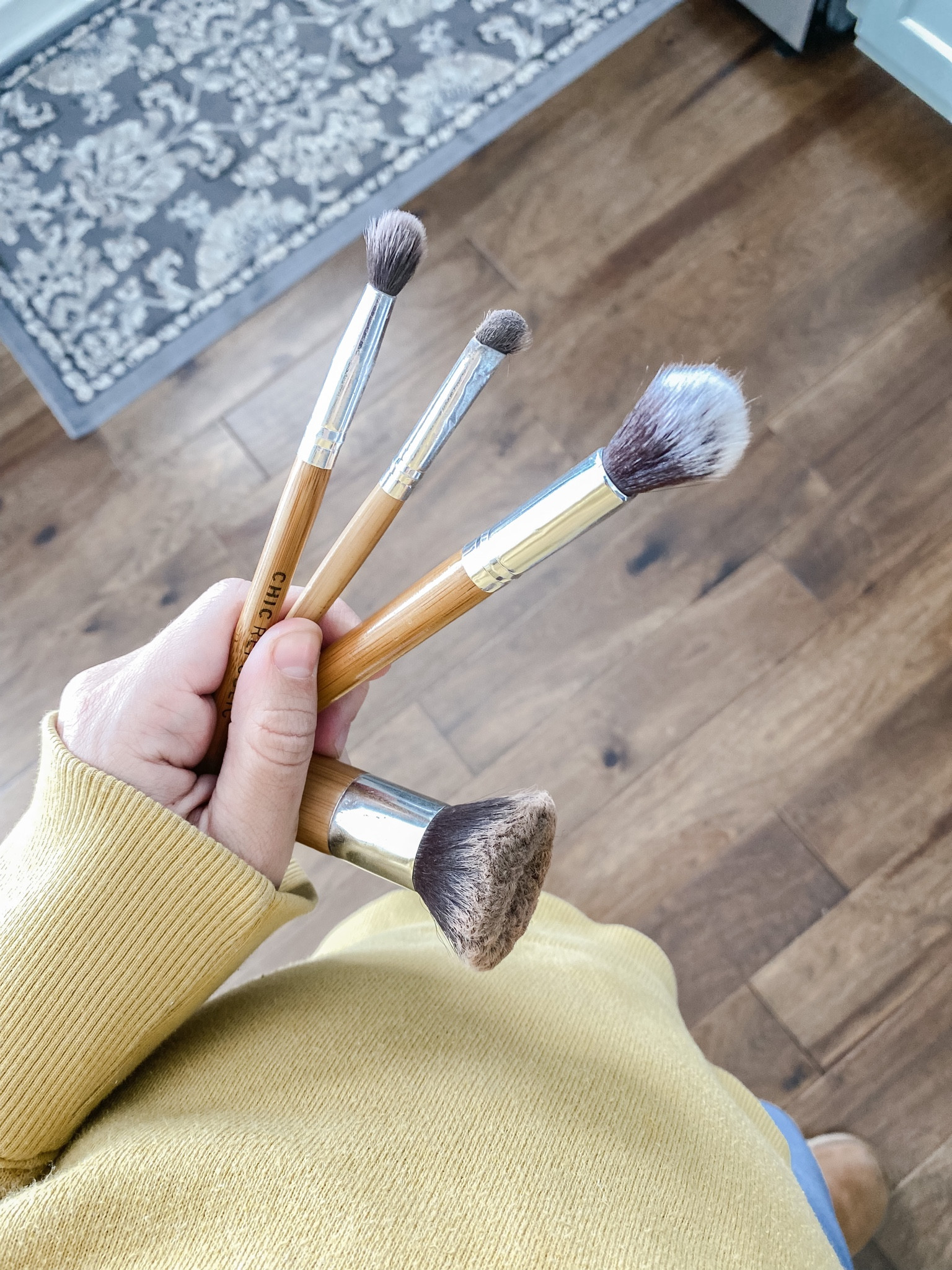 My go-to Amazon makeup brushes. 11 brushes and a sponge for under $20! 🤯

#LTKFind #LTKbeauty #LTKhome