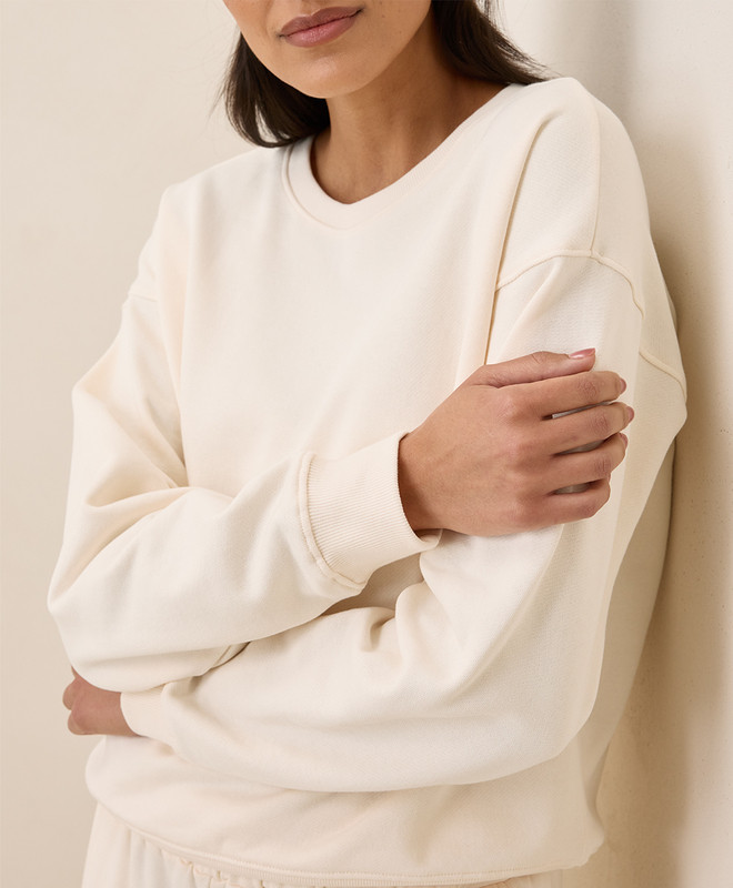 Women’s Clearance Cloud Brushed Fleece Crew Sweatshirt made with Organic Cotton | Pact | Pact Apparel