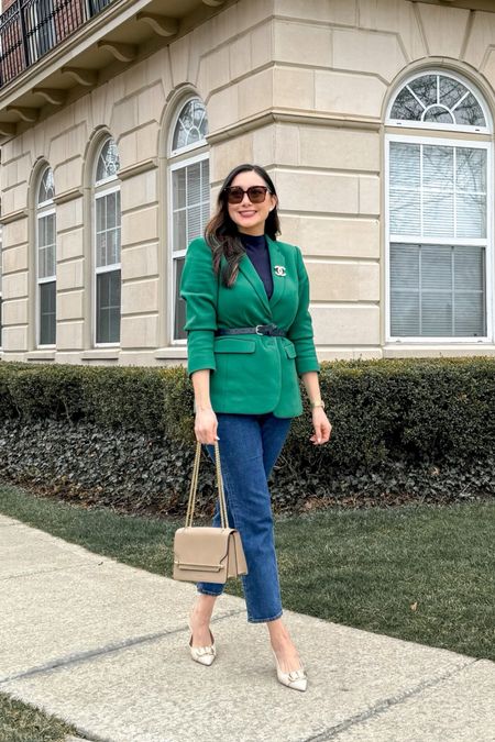 Classy spring outfit 💚💙 

Green blazer size 4, sized up for a relaxed fit (extra 60% off)
Navy mock neck shell size small, TTS (40% + 15% off) 
Dark high rise ankle length jeans size 27 curve love regular length, should of got long length, fit tight I totally but loosen with wear  (20% off)
Ivory sling back kitten heels size 7, TTS (extra 60% off)

Dressy casual 





#LTKSaleAlert #LTKShoeCrush #LTKFindsUnder100