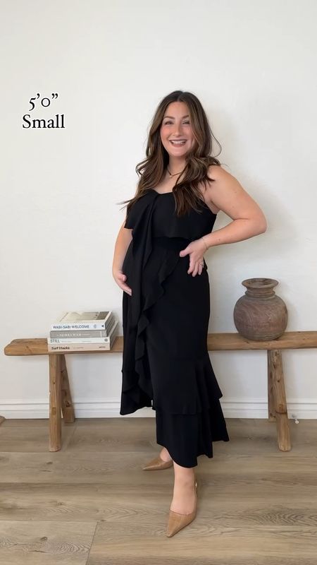 Your closet needs this LBD! Perfect for any event from a graduation dress to a date night outfit! 

Pair with a cardigan to layer for church, work or when it’s chilly! 

Size: small 




#LTKStyleTip #LTKFindsUnder50 #LTKParties