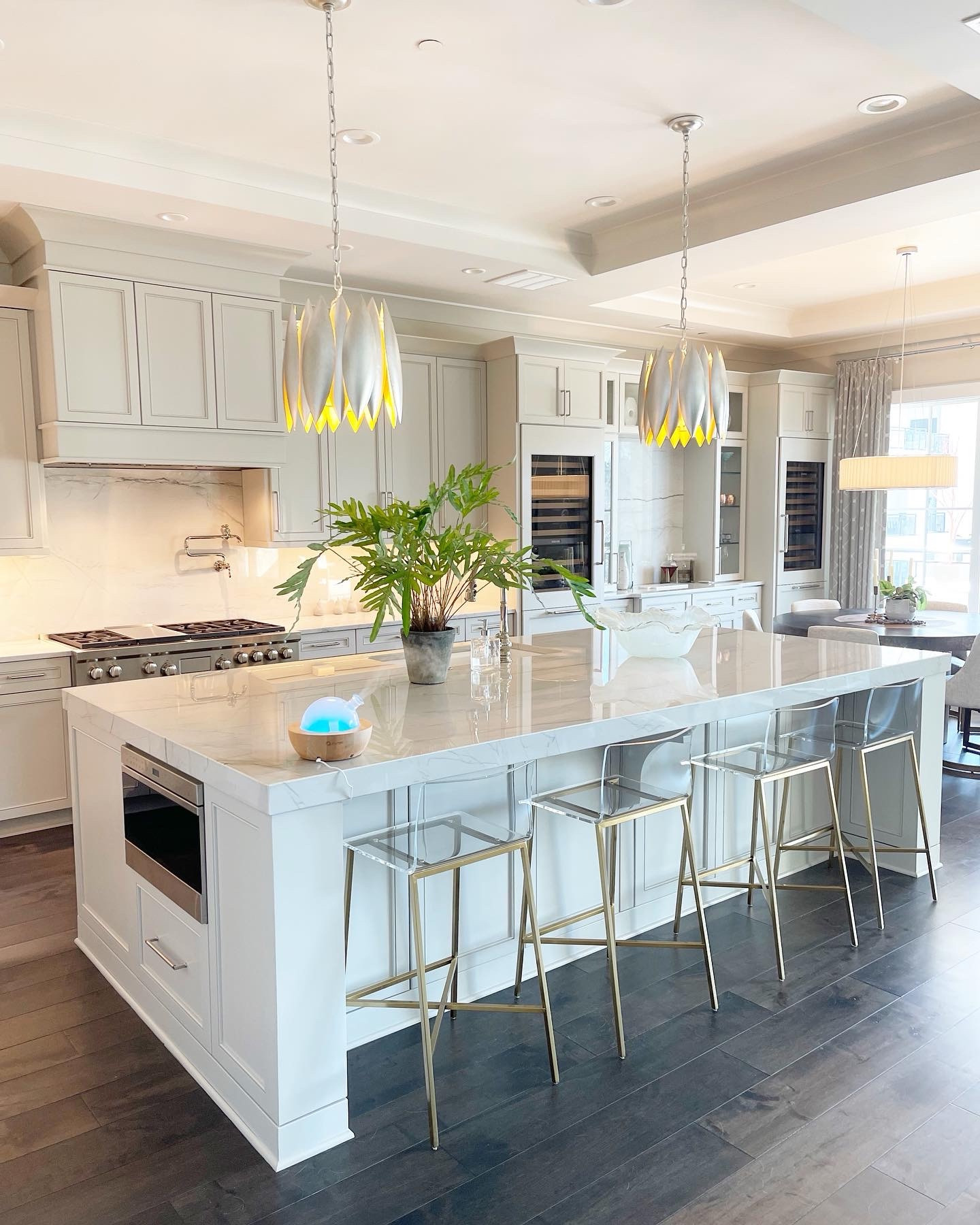My kitchen counter stools are on sale! I love the look of acrylic, so sleek and modern:) 

#LTKhome #LTKsalealert