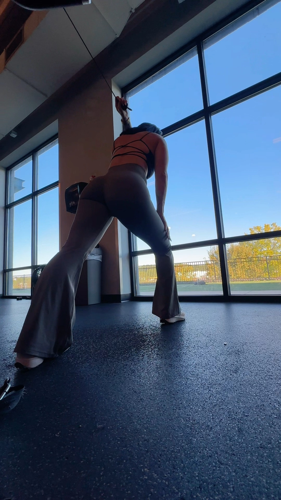 Flares at the gym are a thing now 💁🏻‍♀️😻

#LTKFitness #LTKActive #LTKOver40