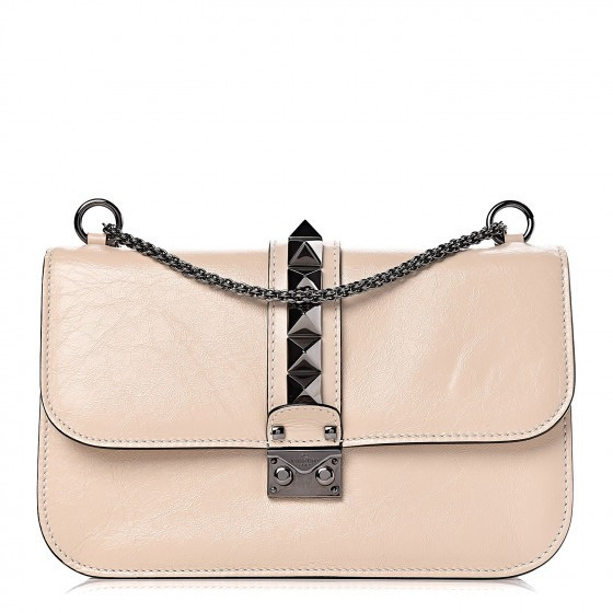 VALENTINO

Craquele Calfskin Medium Glam Lock Rockstud Flap Ivory


20 | Fashionphile