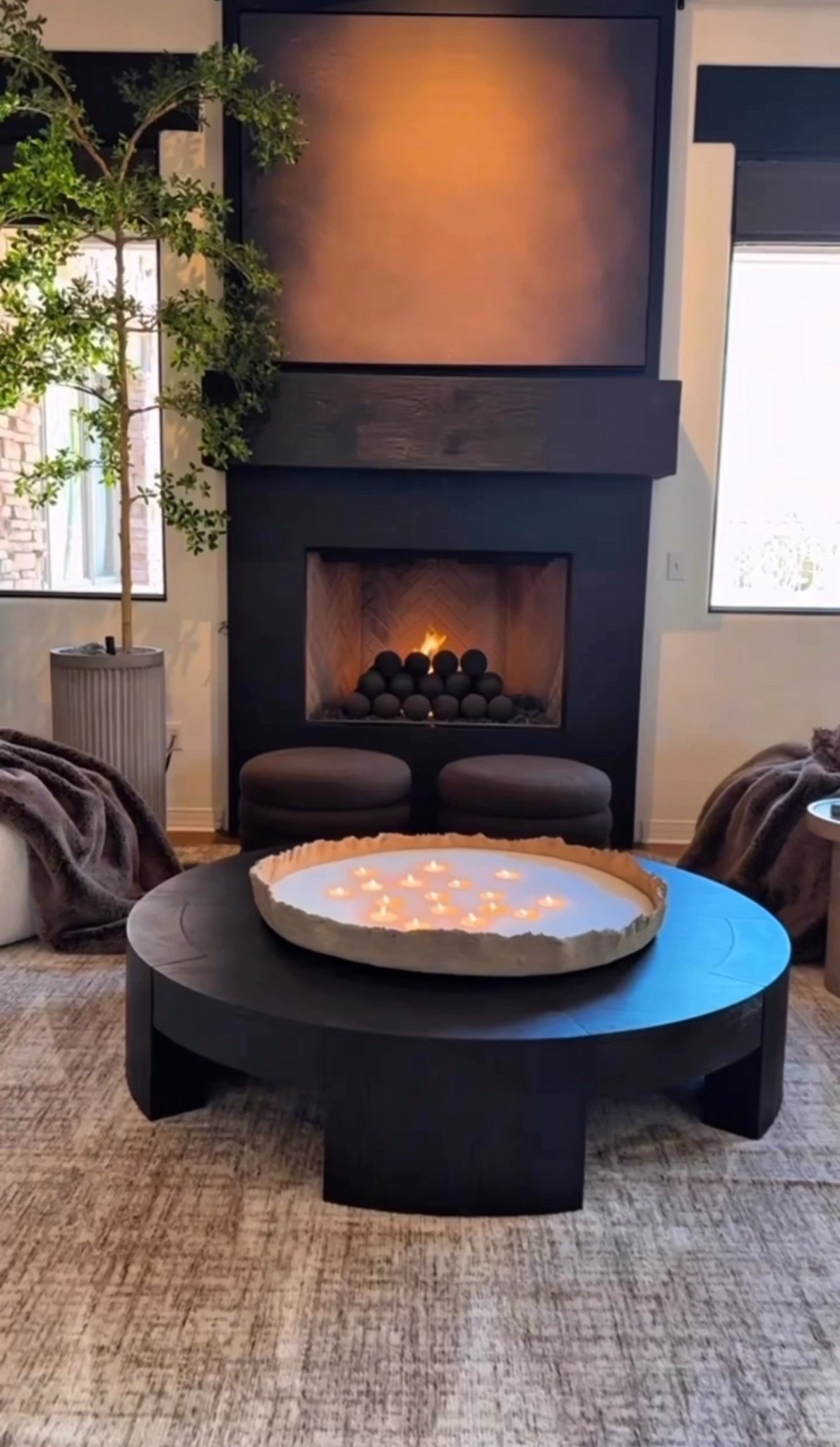 There’s something about a cozy, modern living room that feels like luxury ✨ I styled this space with affordable finds from Amazon and Wayfair that bring warmth, texture, and elegance without breaking the bank. Perfect for cozy nights by the fire 🤍

#AmazonHome #WayfairFinds #AffordableLuxury #ModernLivingRoom #CozyHomeDecor #AmazonFinds #WayfairHome #HomeInspo #LuxuryOnABudget #CozyModernStyle

#LTKHome