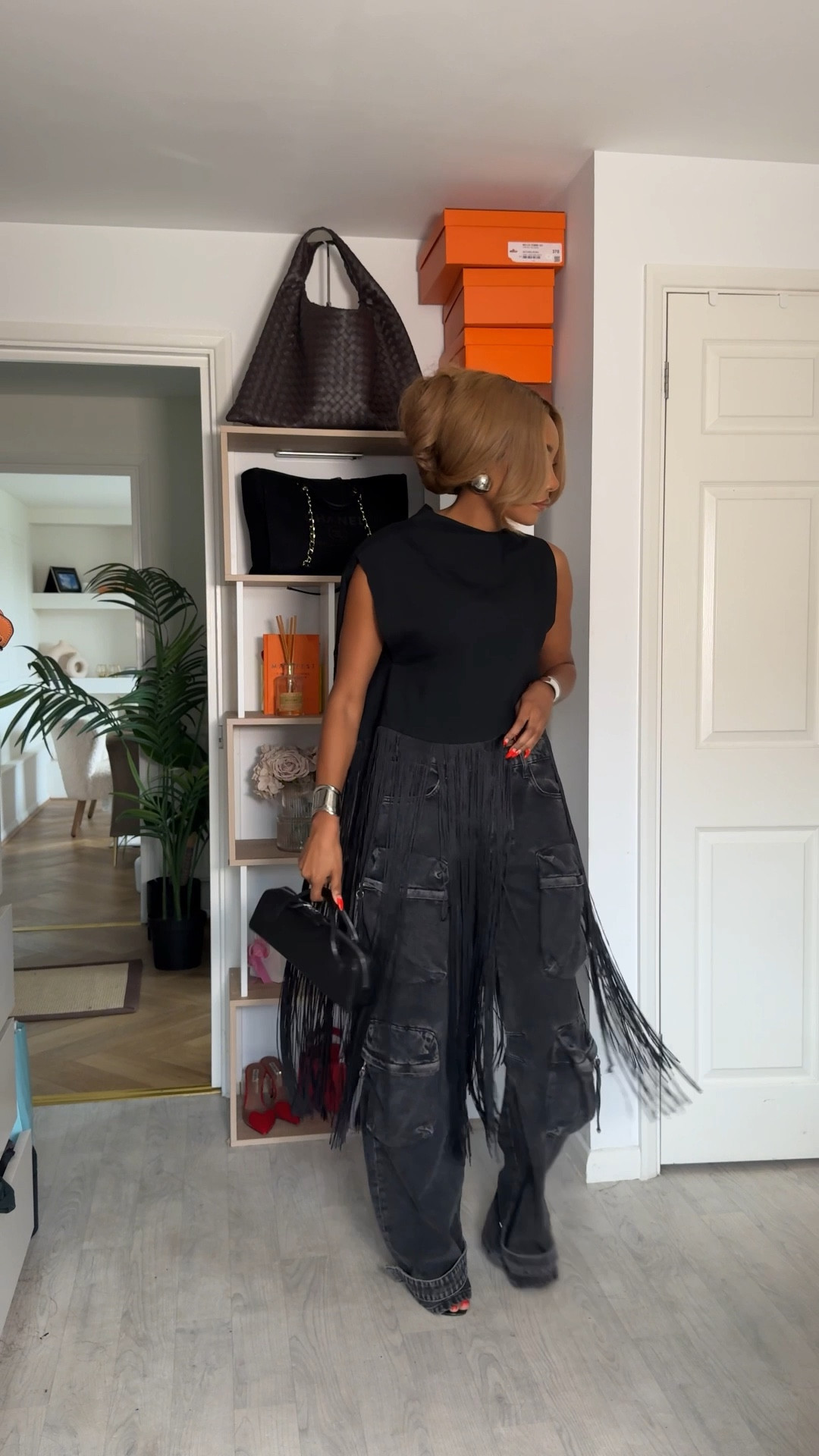 Dinner date outfit, cargo jeans, date night outfit, black, jeans, Zara, mango, ASOS, revolve, massimo dutti, river island, new look, COS, primark, jeans outfit, 

#LTKdatenight #LTKeurope #LTKautumn