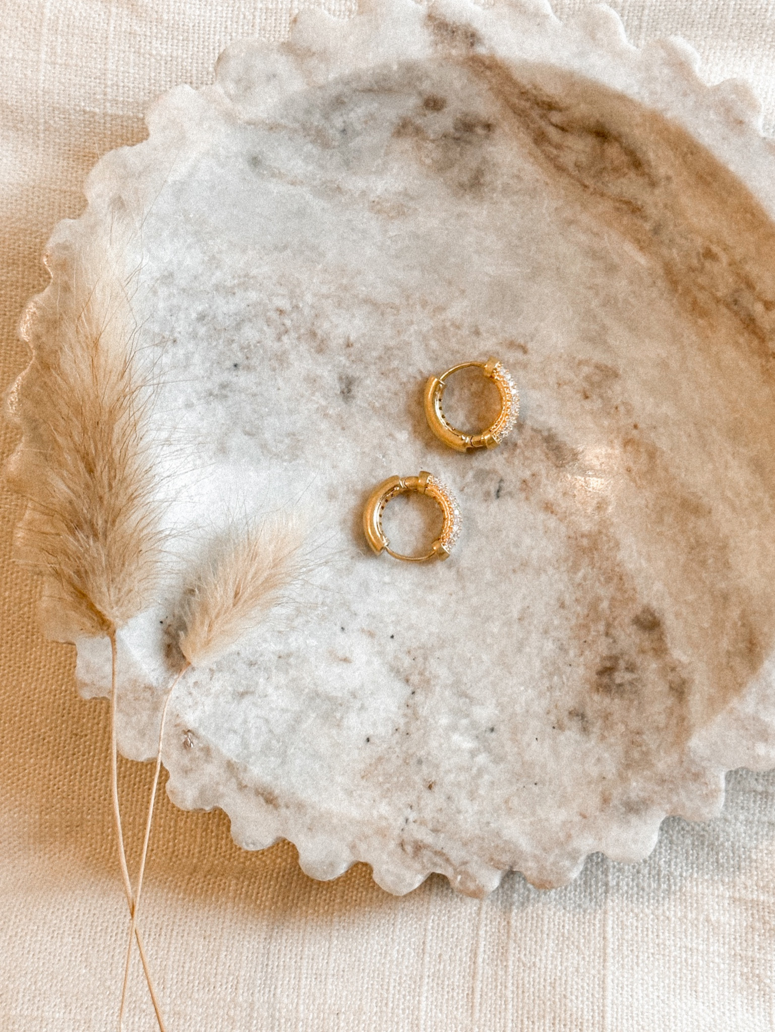 Current everyday earrings, they’re so cute and go with everything!
#ad
Sequin Jewelry 
@sequinjewelry
Huggie Earrings


#LTKstyletip